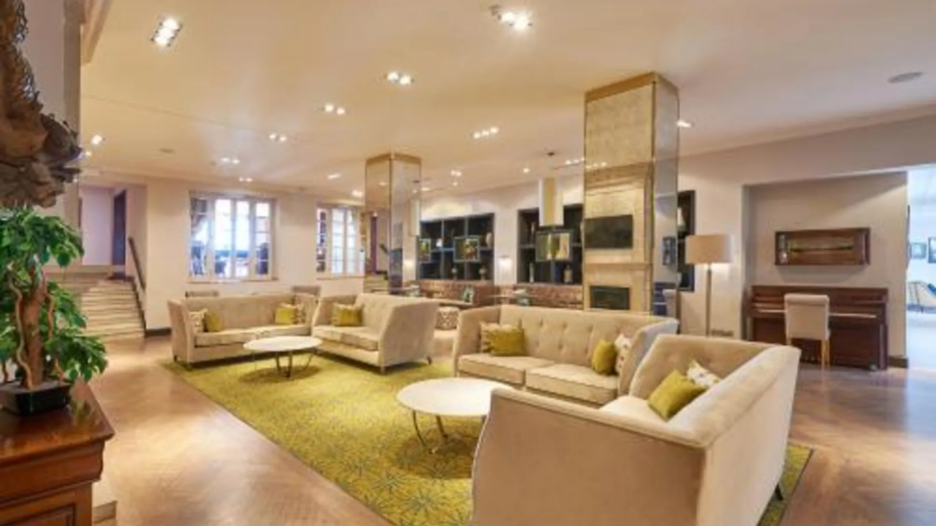 알만실 도나 필라파 호텔 5성급 호텔 수영장