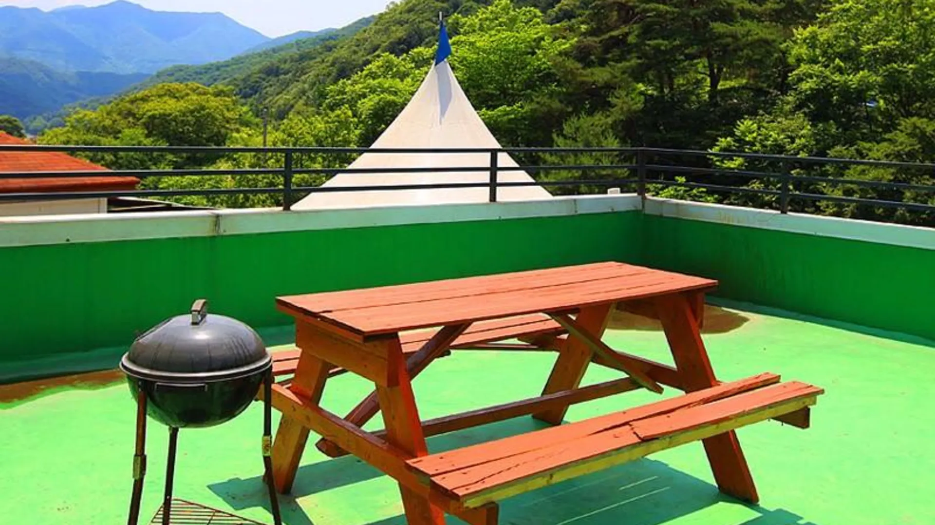 가평 가평 숲속계곡펜션 3성급 게스트하우스 수영장