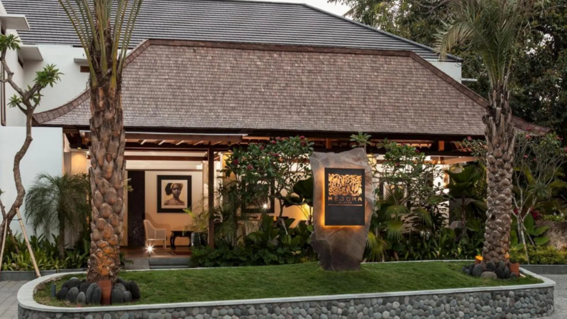 발리 케조라 스위트 4성급 호텔 레스토랑