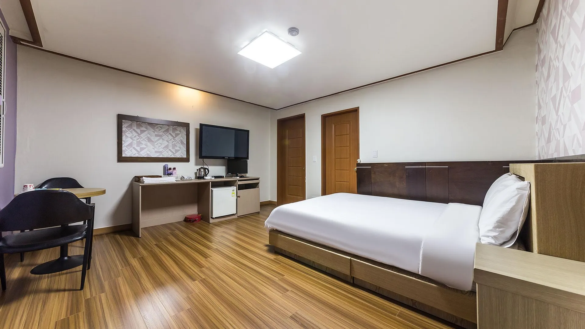 안성 안성 버킹검 호텔 스위트룸