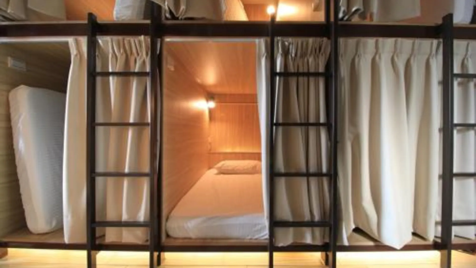 타이베이 박스 인 지우펀 4성급 게스트하우스 스위트룸