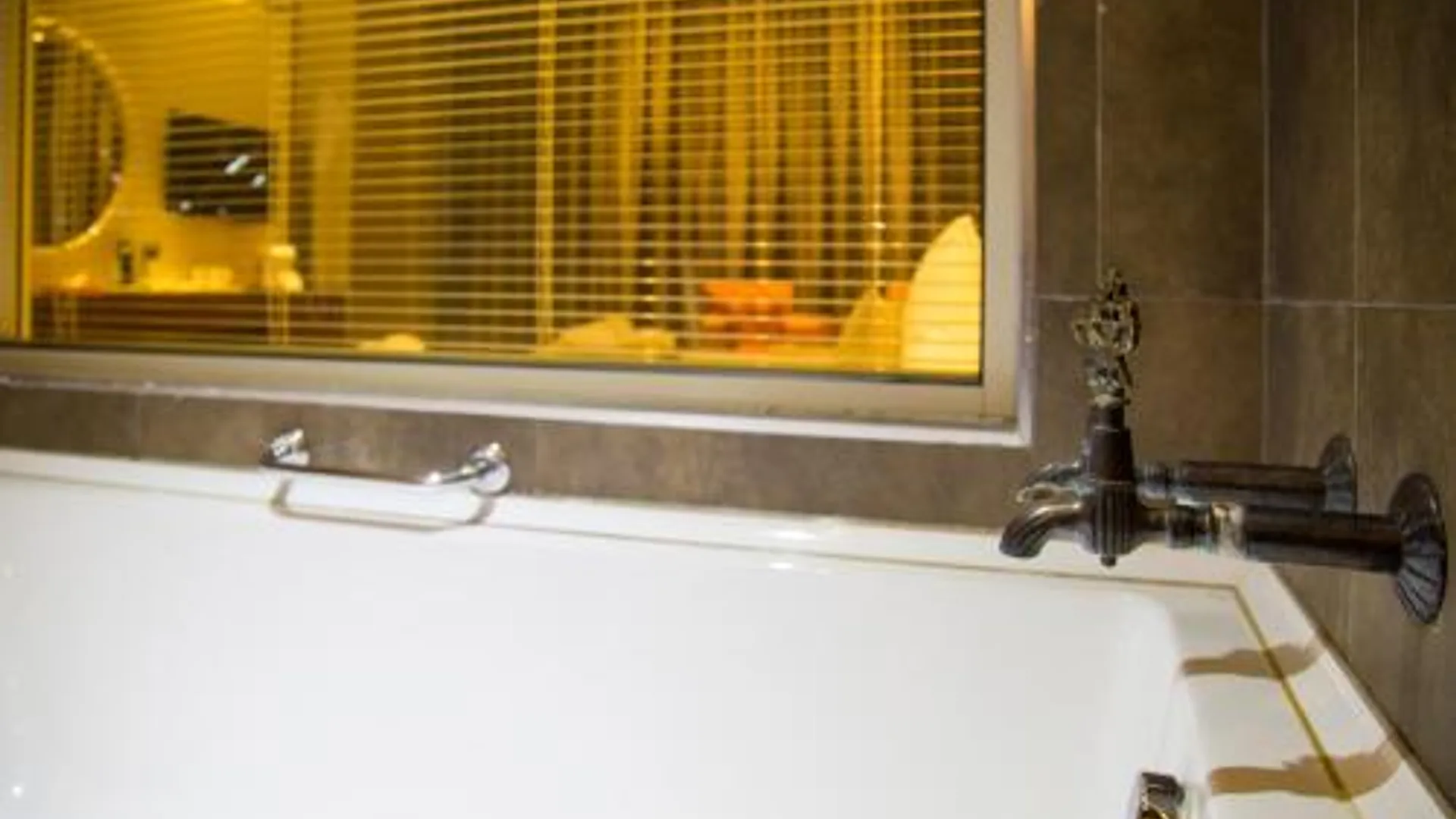 카라하이트 도가 테르말 헬스 앤 스파 5성급 호텔 객실