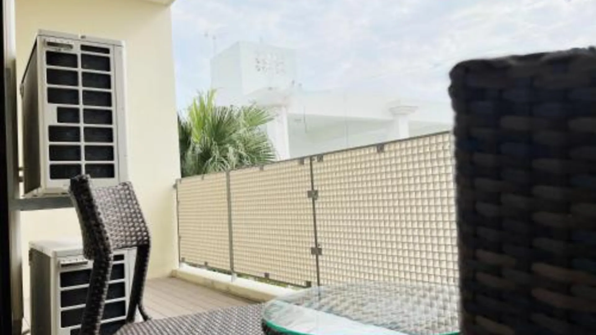 오키나와 본섬 라 하시엔다 마리나 베이 차탄 4성급 게스트하우스 전망