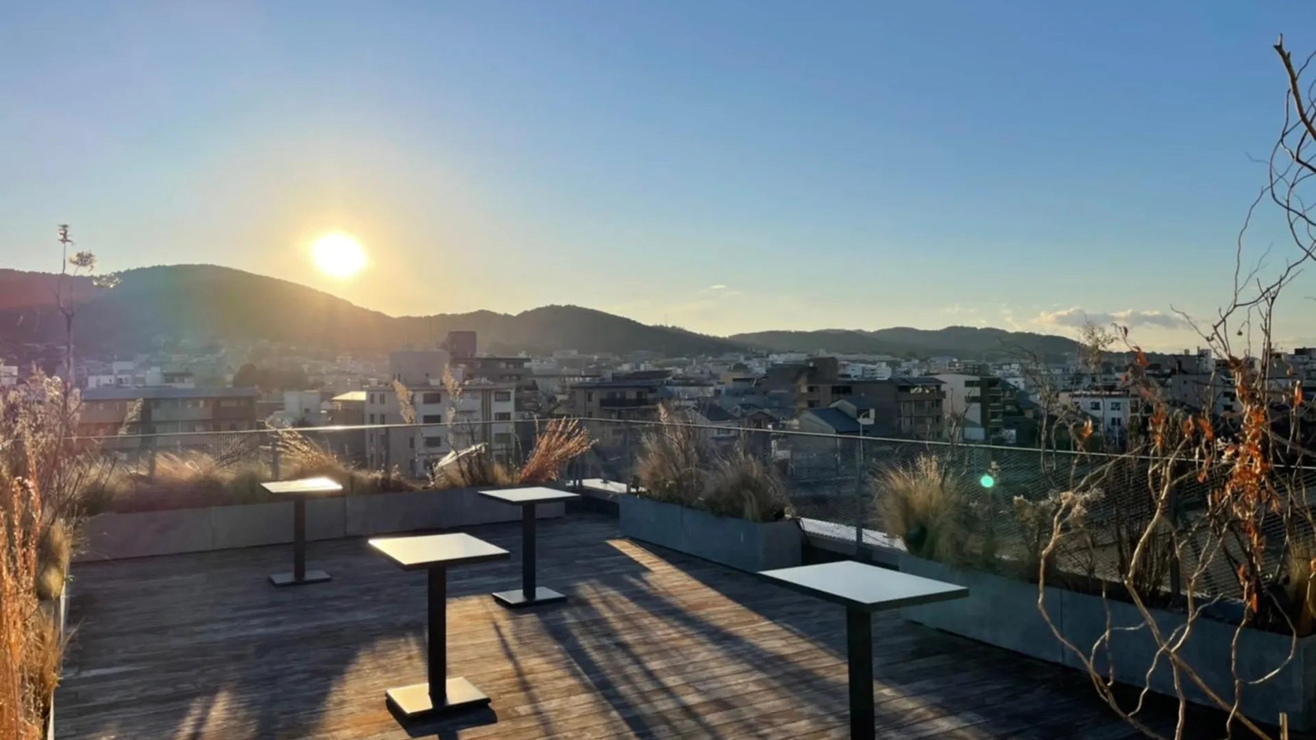 교토 SGR Kamogawa 4성급 호텔 외관