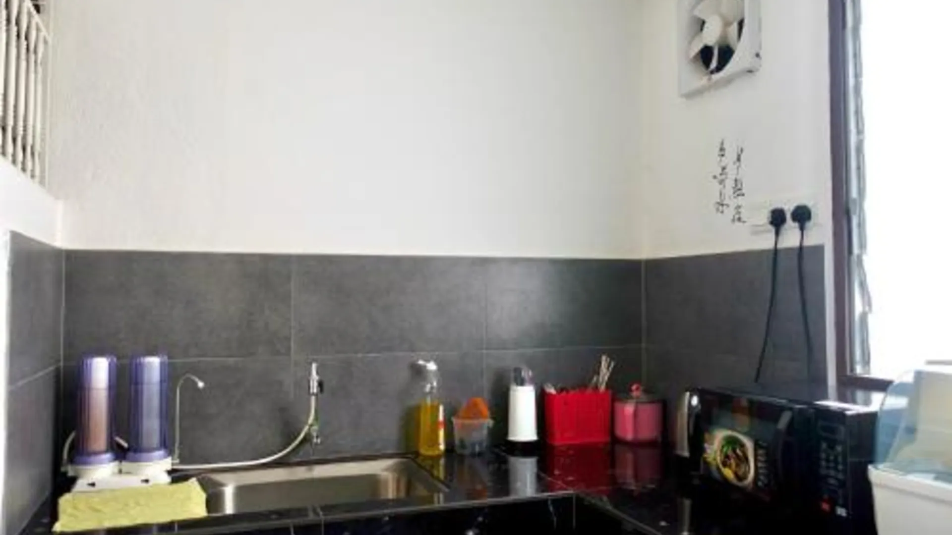 이포 이포 시티의 프라이빗 하우스 (100m², 침실 4개, 프라이빗 욕실 2개) 3성급 게스트하우스 외관