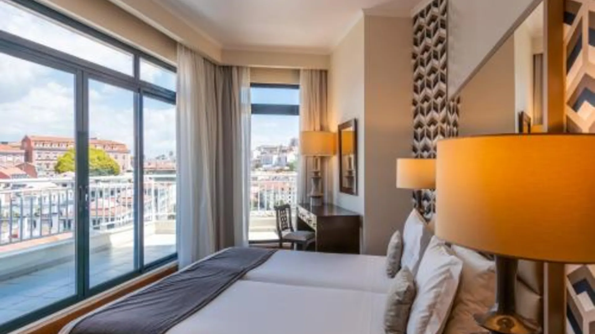 리스본 호텔 문디알 4성급 호텔 스위트룸