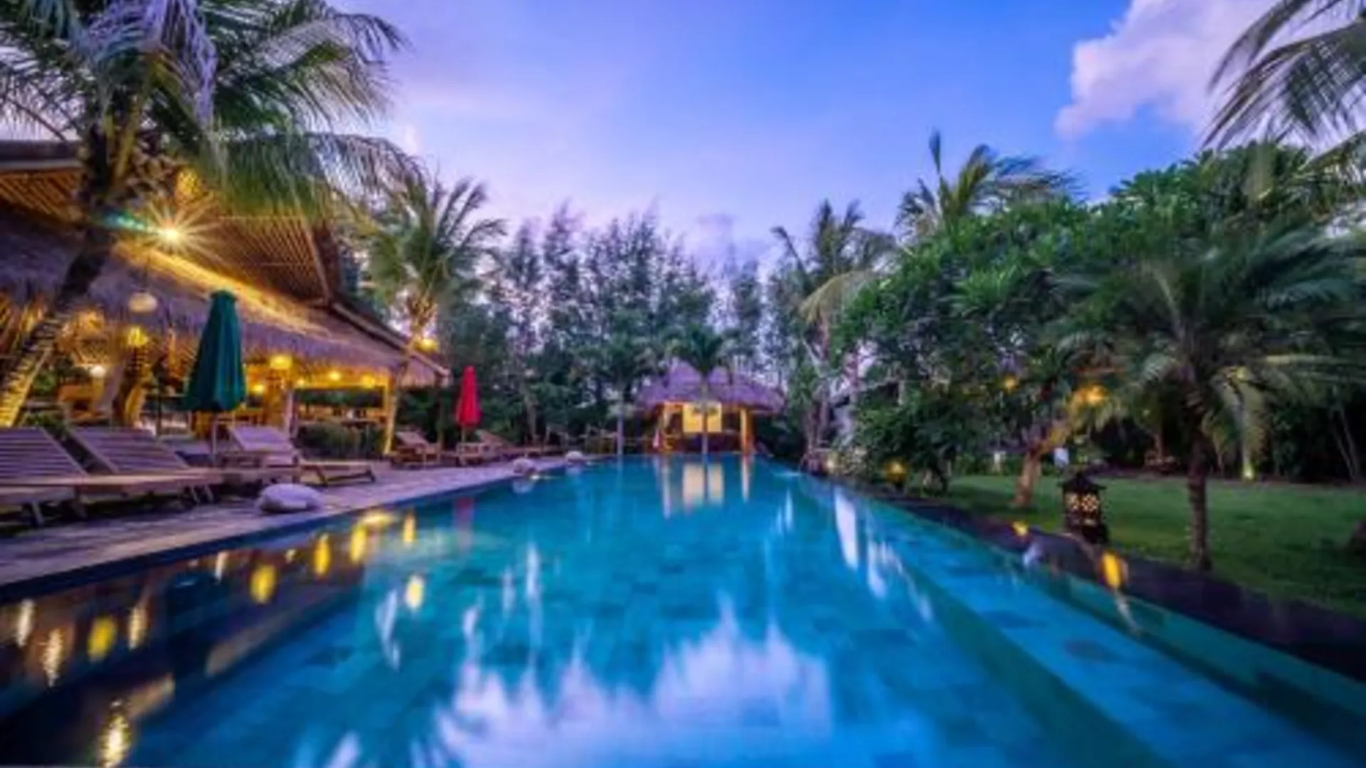 발리 플라워 버드 벙갈로 5성급 게스트하우스 스위트룸