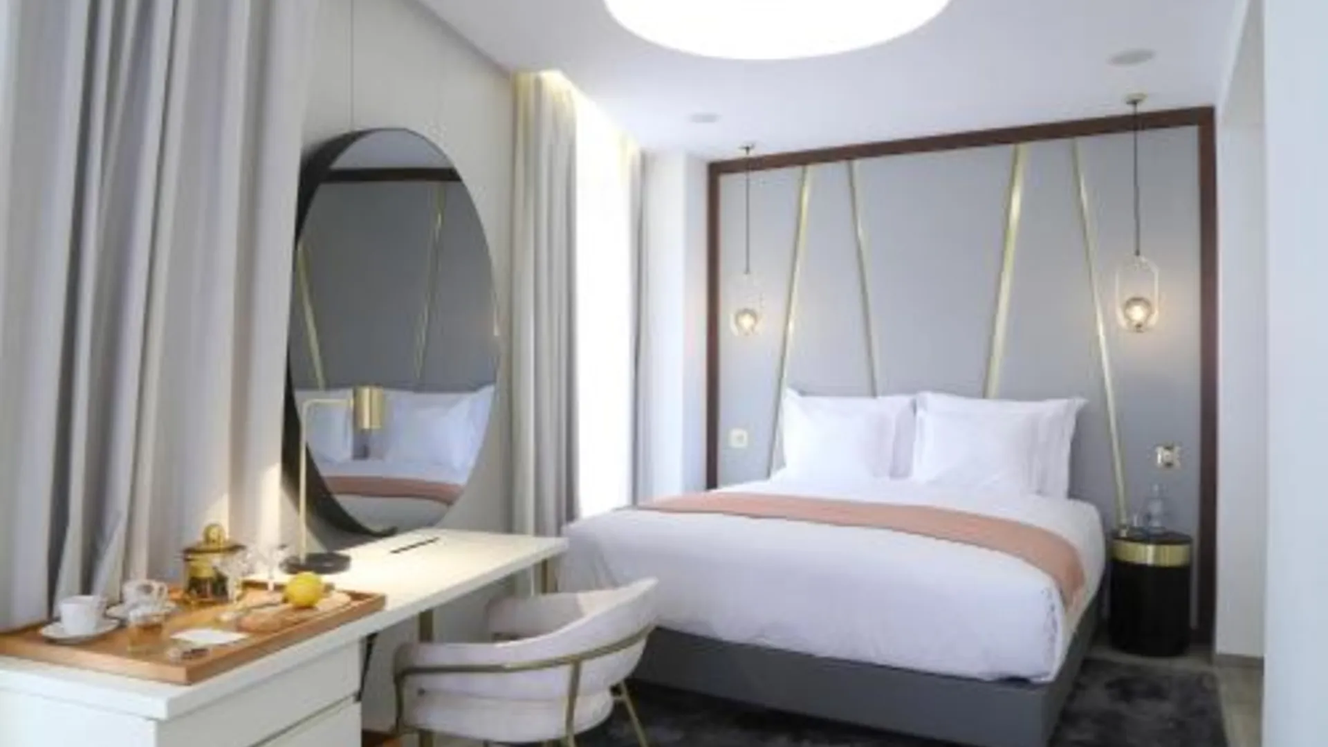 리스본 빈치 알파마 4성급 호텔 스위트룸