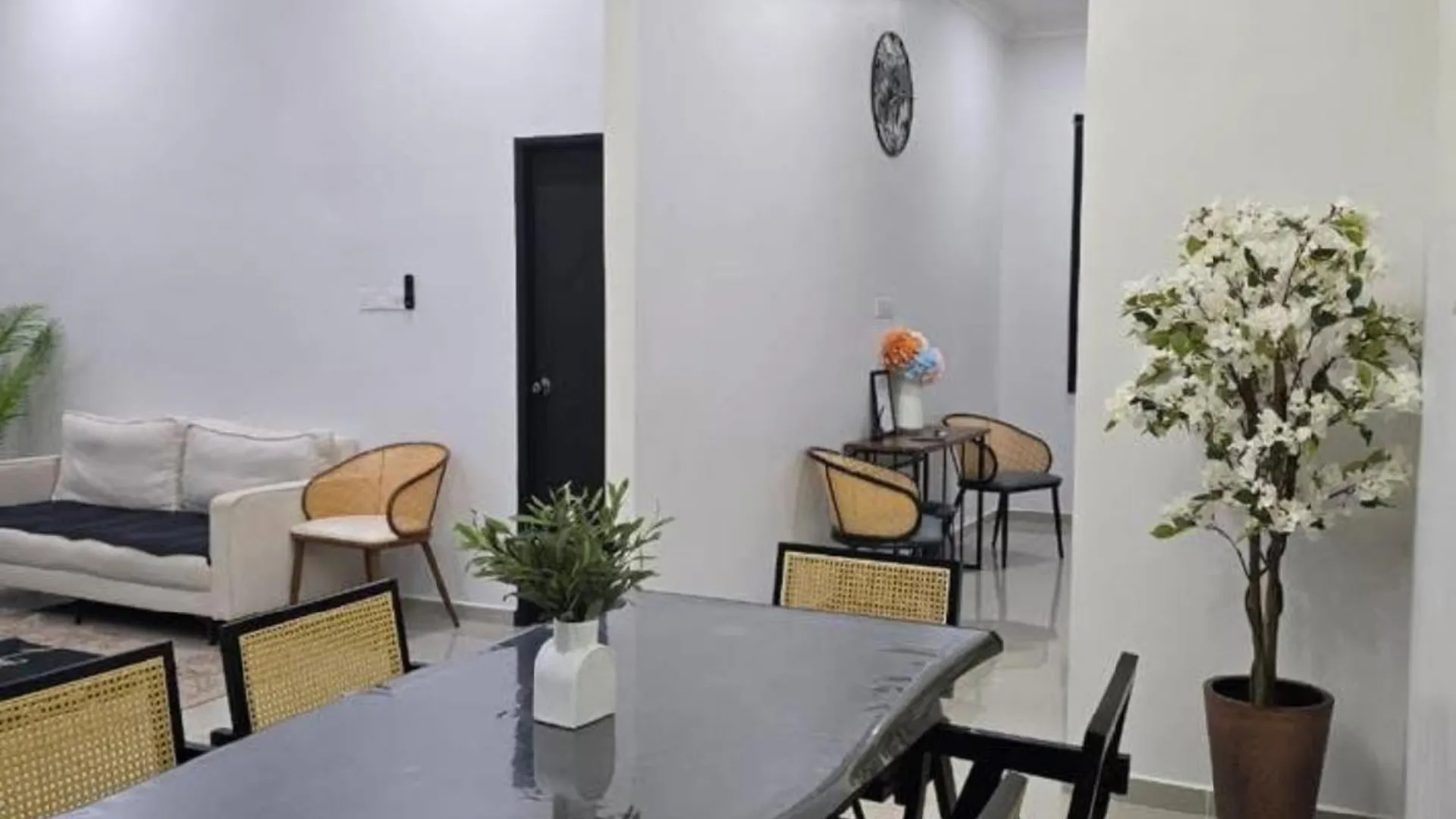 둥군 둥근의 프라이빗 하우스 (2000m², 침실 4개, 프라이빗 욕실 3개) 4성급 게스트하우스 객실