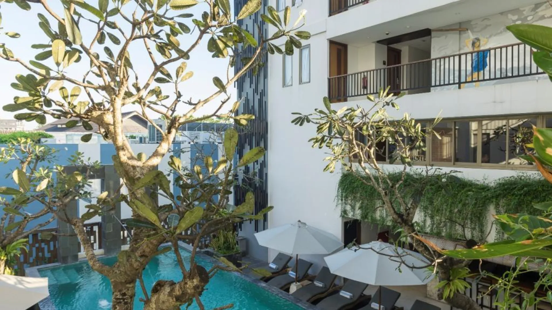 발리 디프리마호텔 페티텐겟 스미냑 4성급 호텔 로비