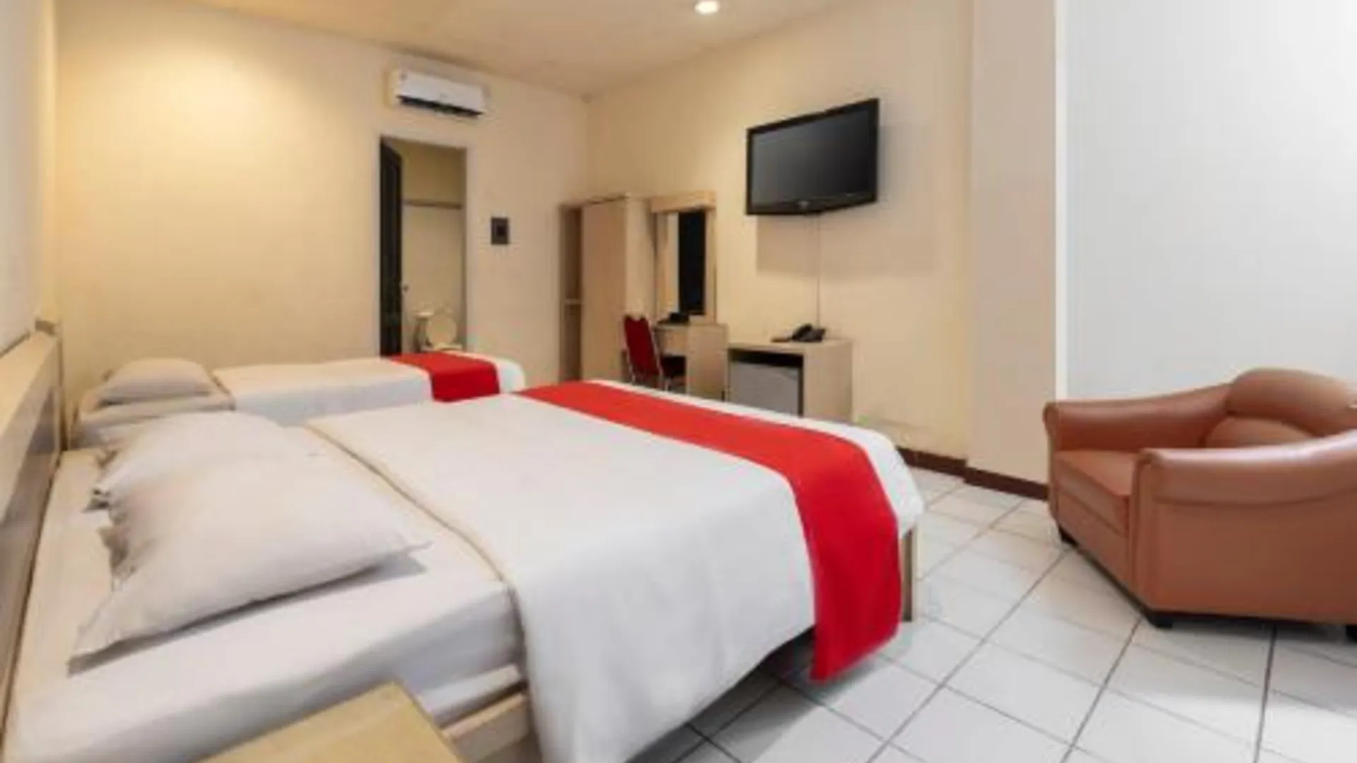 마카사르 Hotel Bali 2성급 호텔 스위트룸