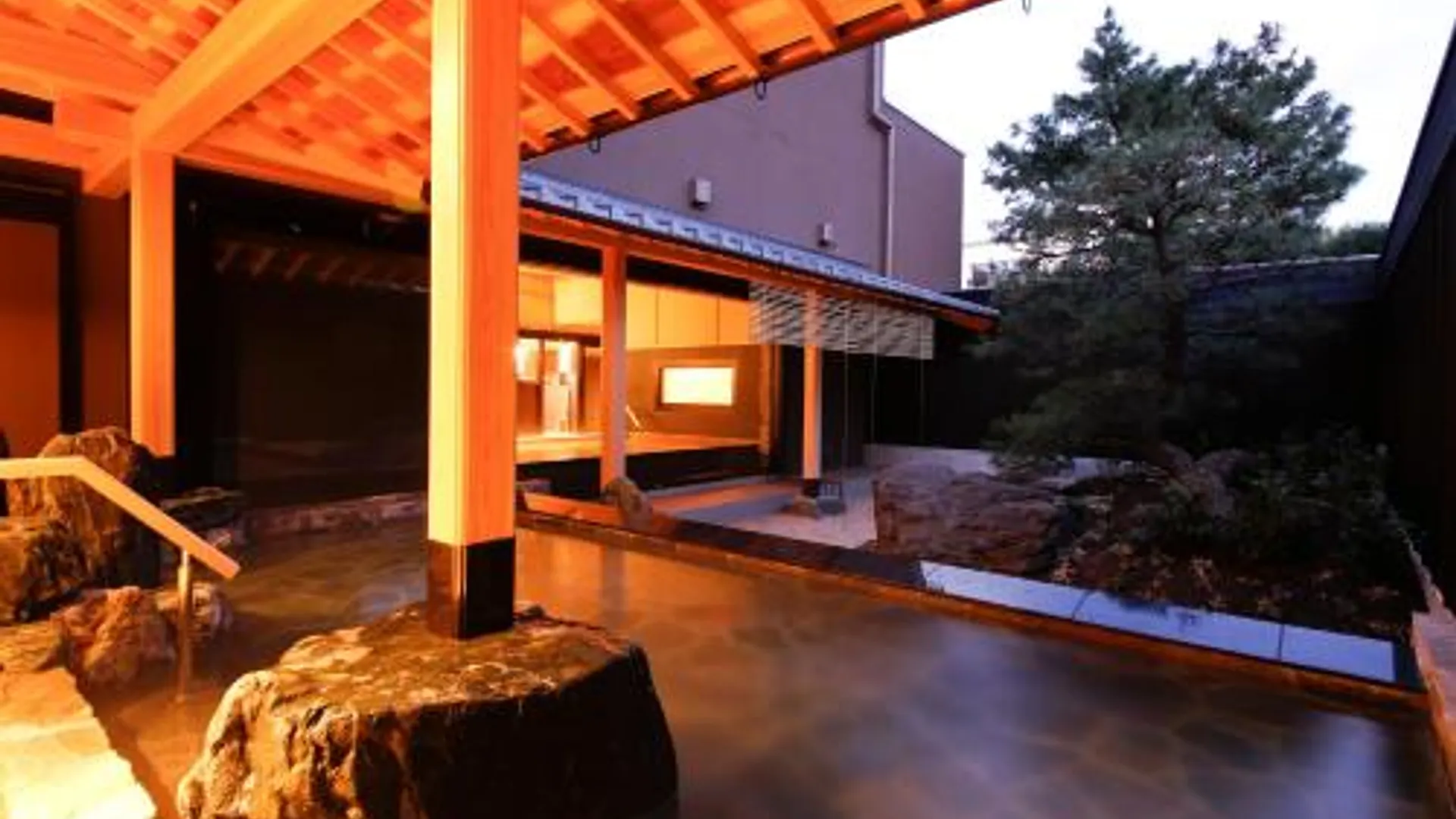 고베 아와지 하마리큐 - 스모토 온센 5성급 호텔 부대시설