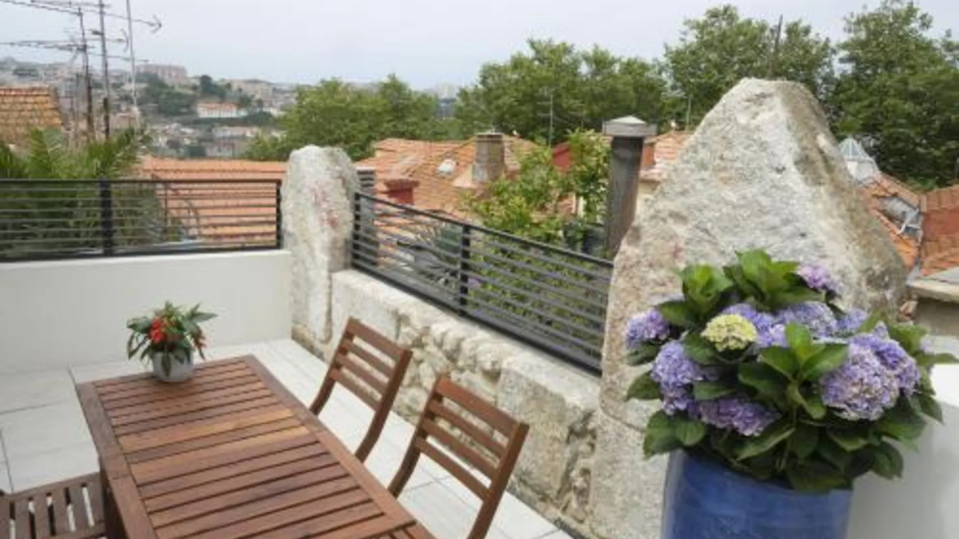 포르투 Oporto Wall Apartments 3성급 게스트하우스 외관