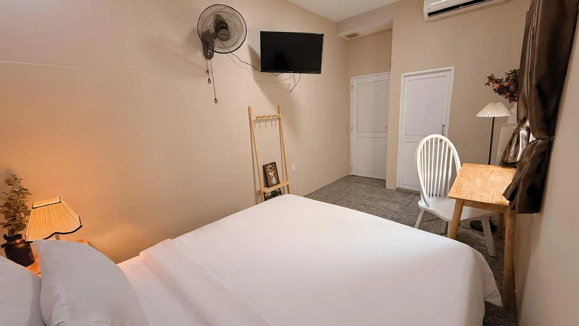 호치민 린 응옥 쩌우 호텔 1성급 호텔 객실