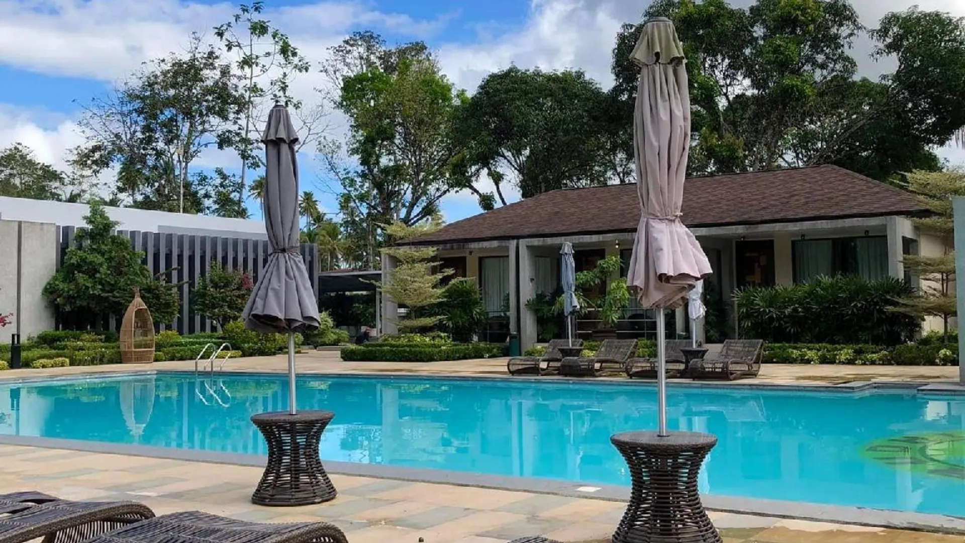 마하약 Rudhil's Place Resort and Sports Complex 4성급 호텔 객실