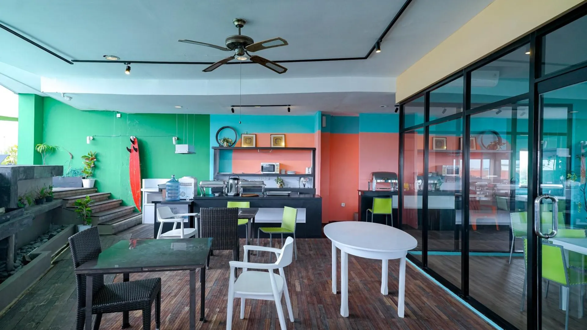 발리 산스 선셋 포인트 스미냑 3성급 호텔 객실