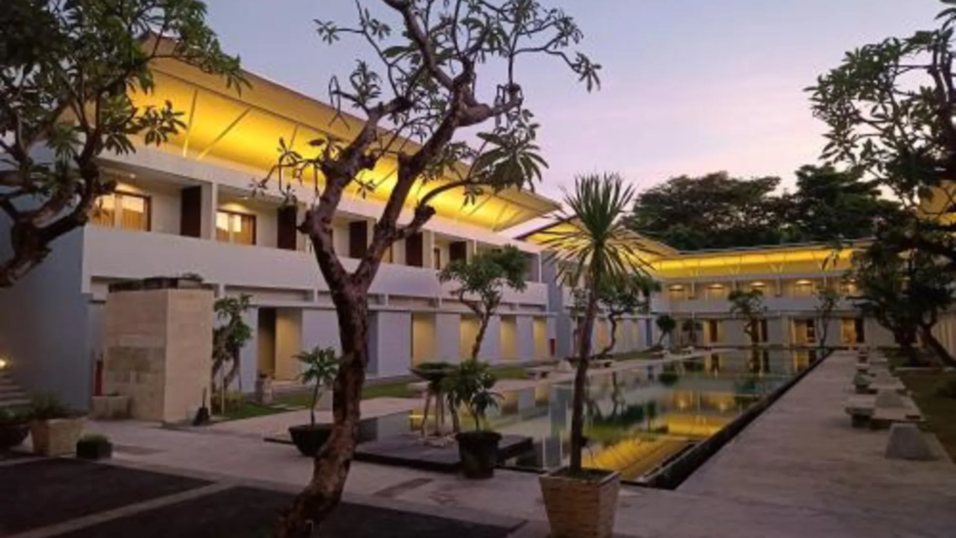 발리 Kuta Living by Kamara 3성급 호텔 수영장