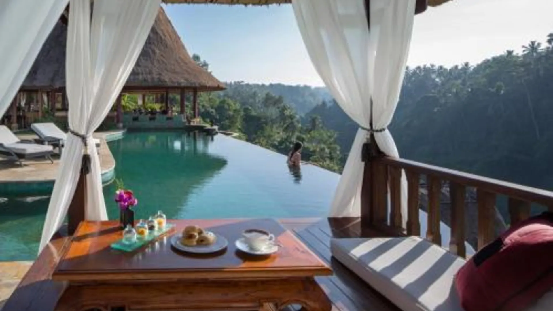 발리 바이스로이 발리 5성급 호텔 외관