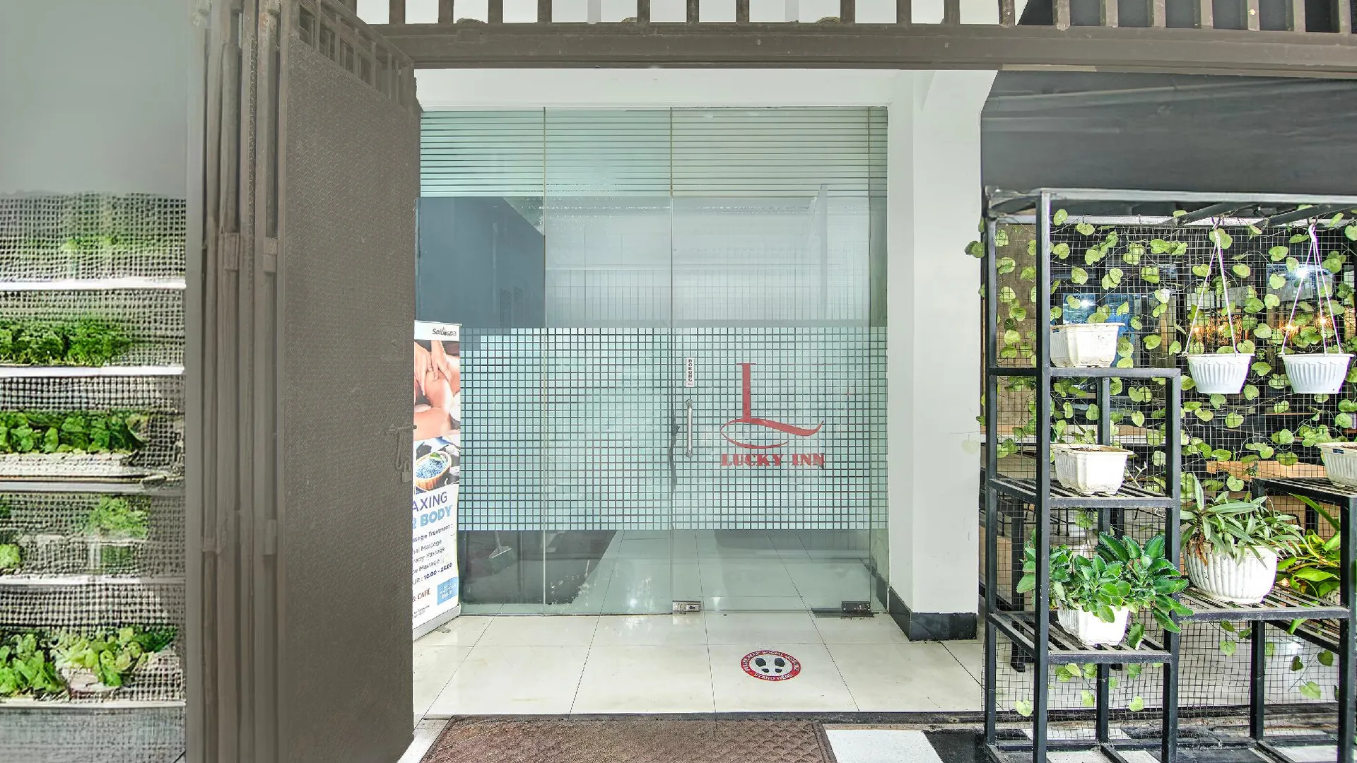 마카사르 OYO 94781 Hotel Lucky Inn Makassar 4성급 호텔 전망