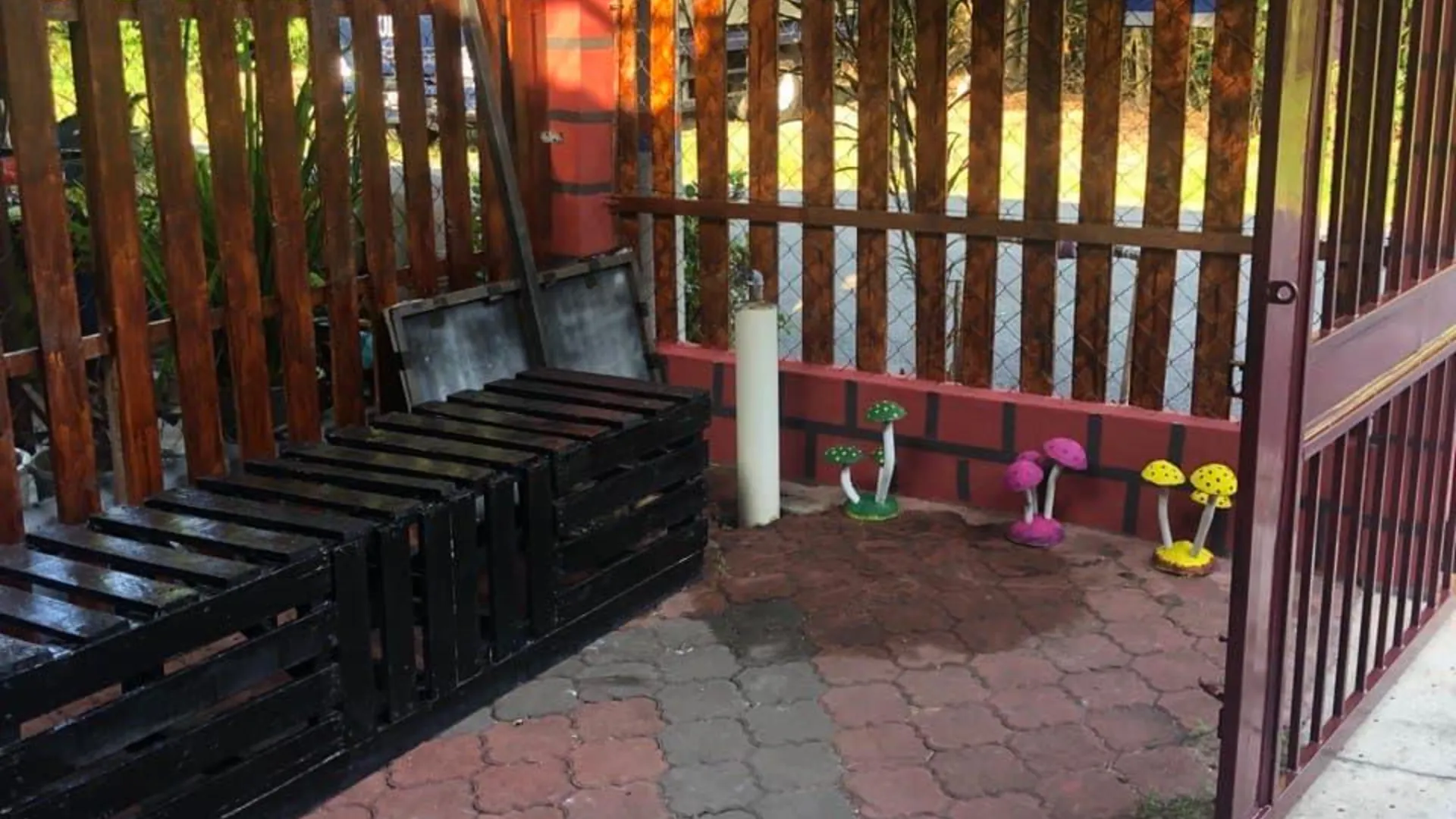 타나 메라 타나 메라의 프라이빗 하우스 (1400m², 침실 3개, 프라이빗 욕실 2개) 3성급 싱글룸 레스토랑