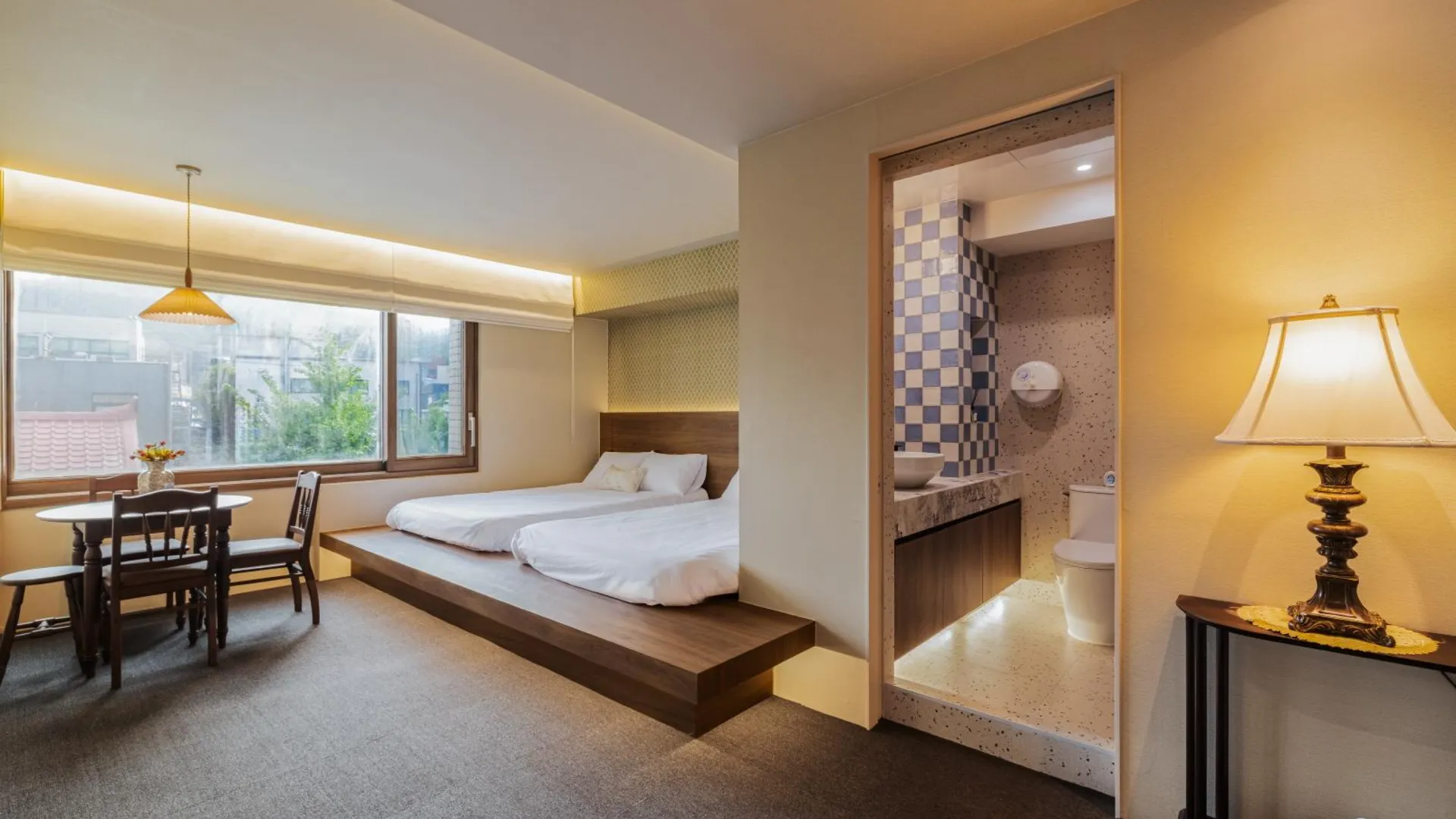 서울 익스테이 맨션 충무로 호텔 스위트룸