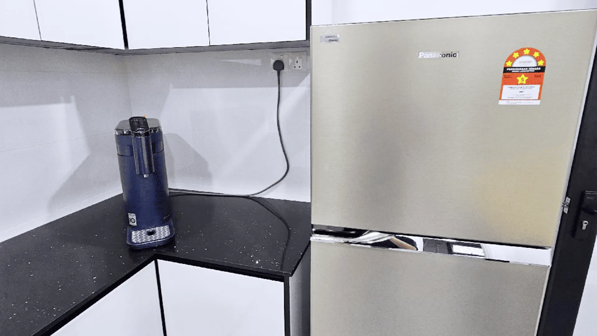 조호바루 / 조호르바루 쿠라이 시티 센터의 프라이빗 하우스 (1654m², 침실 4개, 프라이빗 욕실 3개) 3성급 게스트하우스 레스토랑