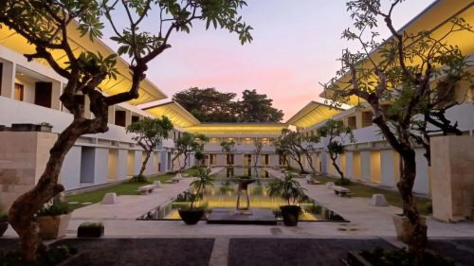 발리 Kuta Living by Kamara 3성급 호텔 외관