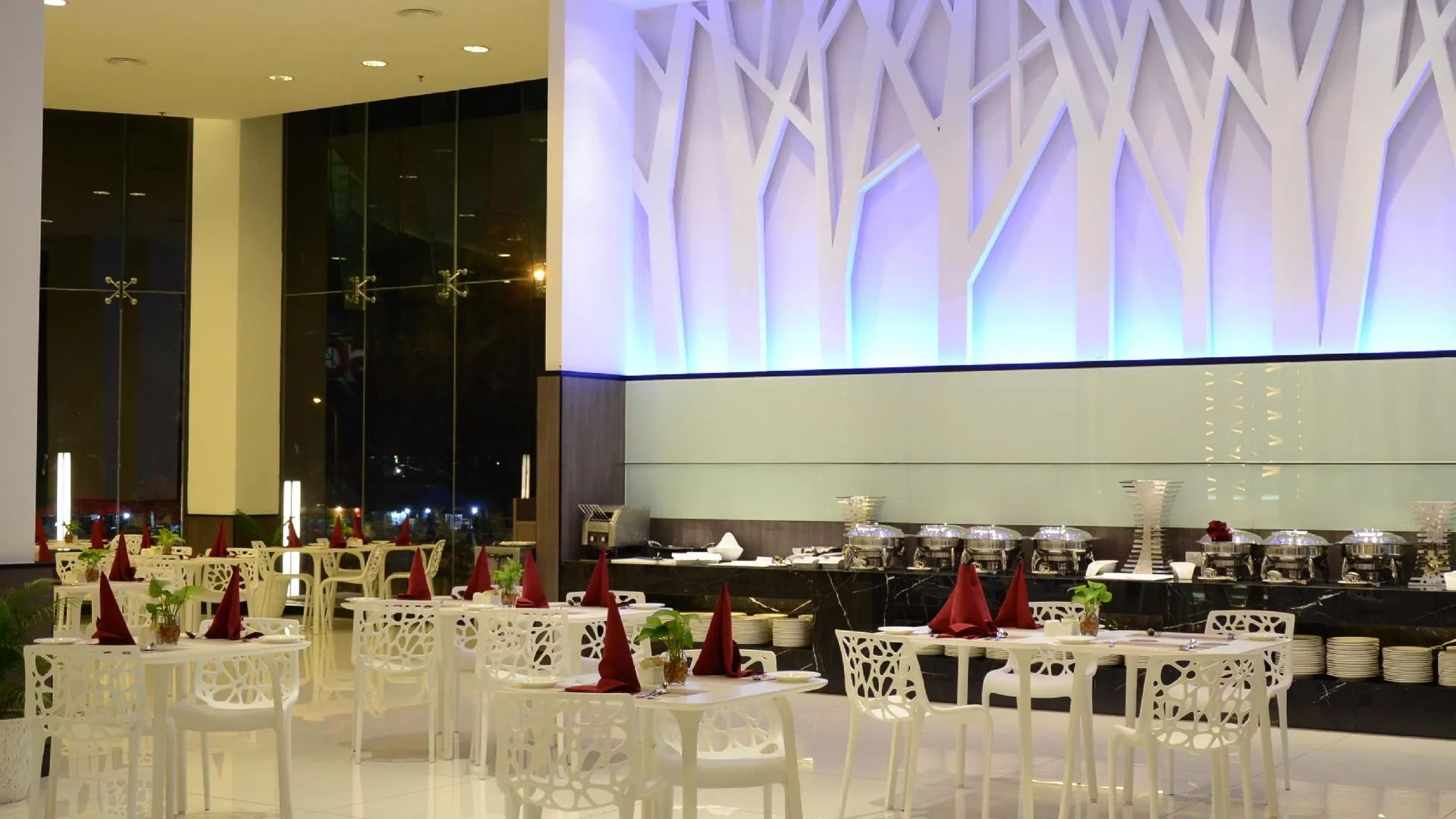 알로스타 / 알로르세타르 그랜드 알로라 호텔 4성급 호텔 레스토랑