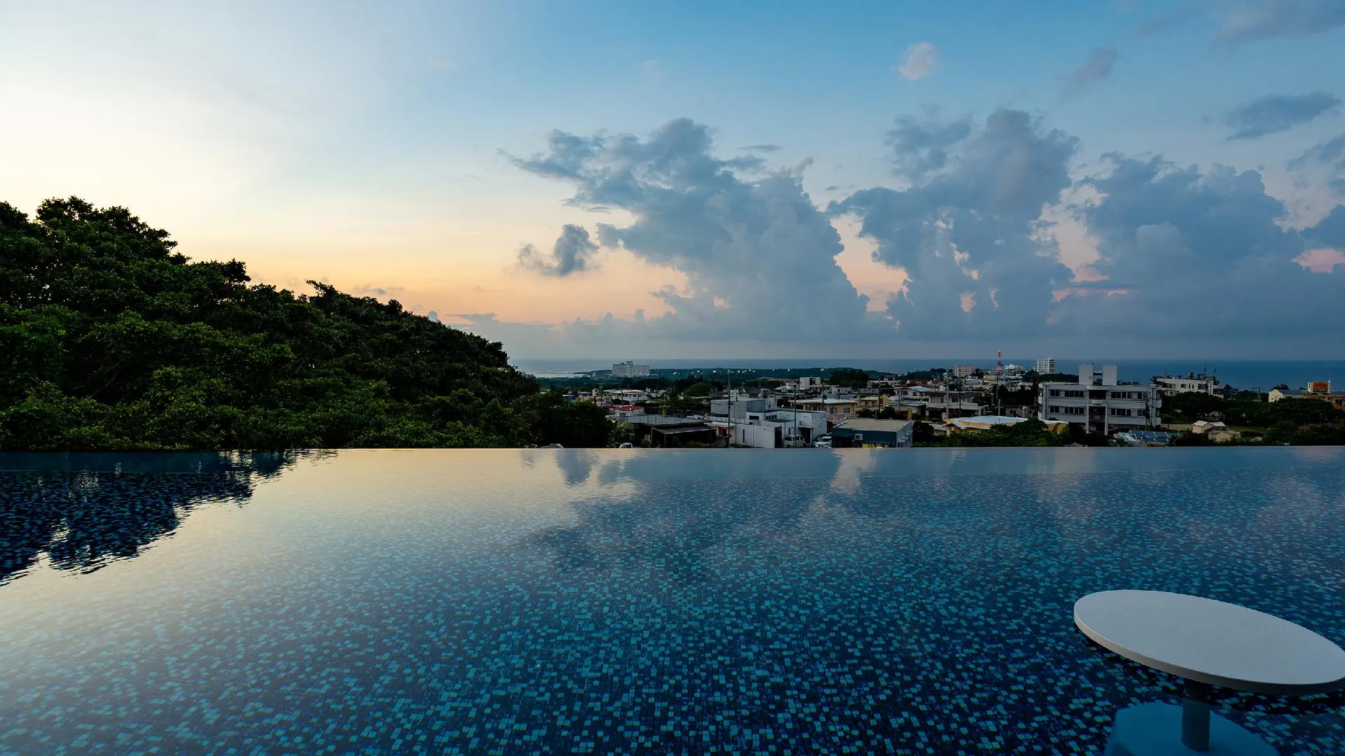 오키나와 본섬 글램데이 스타일 호텔 앤 리조트 오키나와 요미탄 5성급 호텔 객실