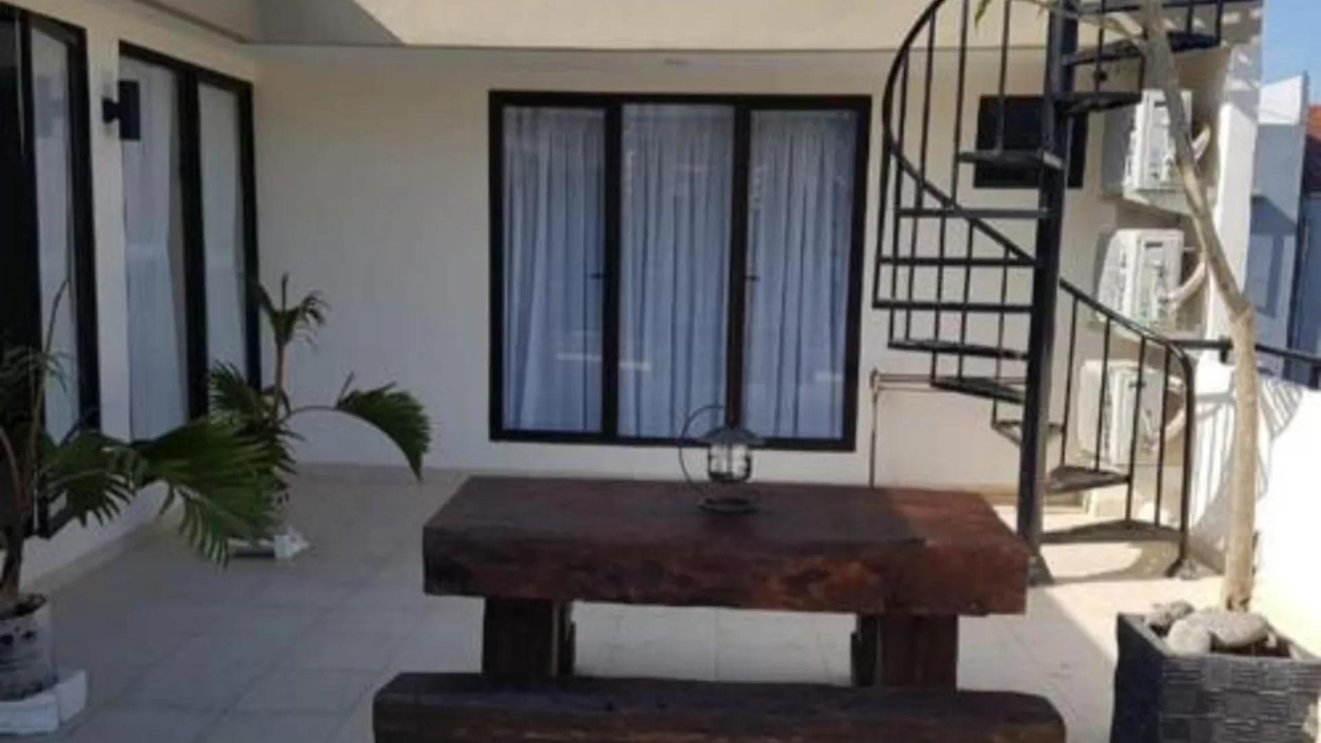 마카사르 Lauwrens Guest House 호텔 외관