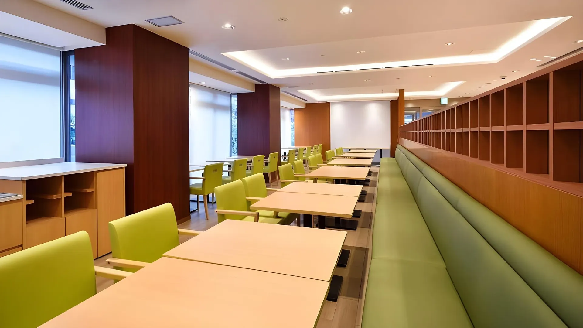 도쿄 / 동경 APA 호텔 하네다 아나모리이나리 에키마에 3성급 호텔 외관