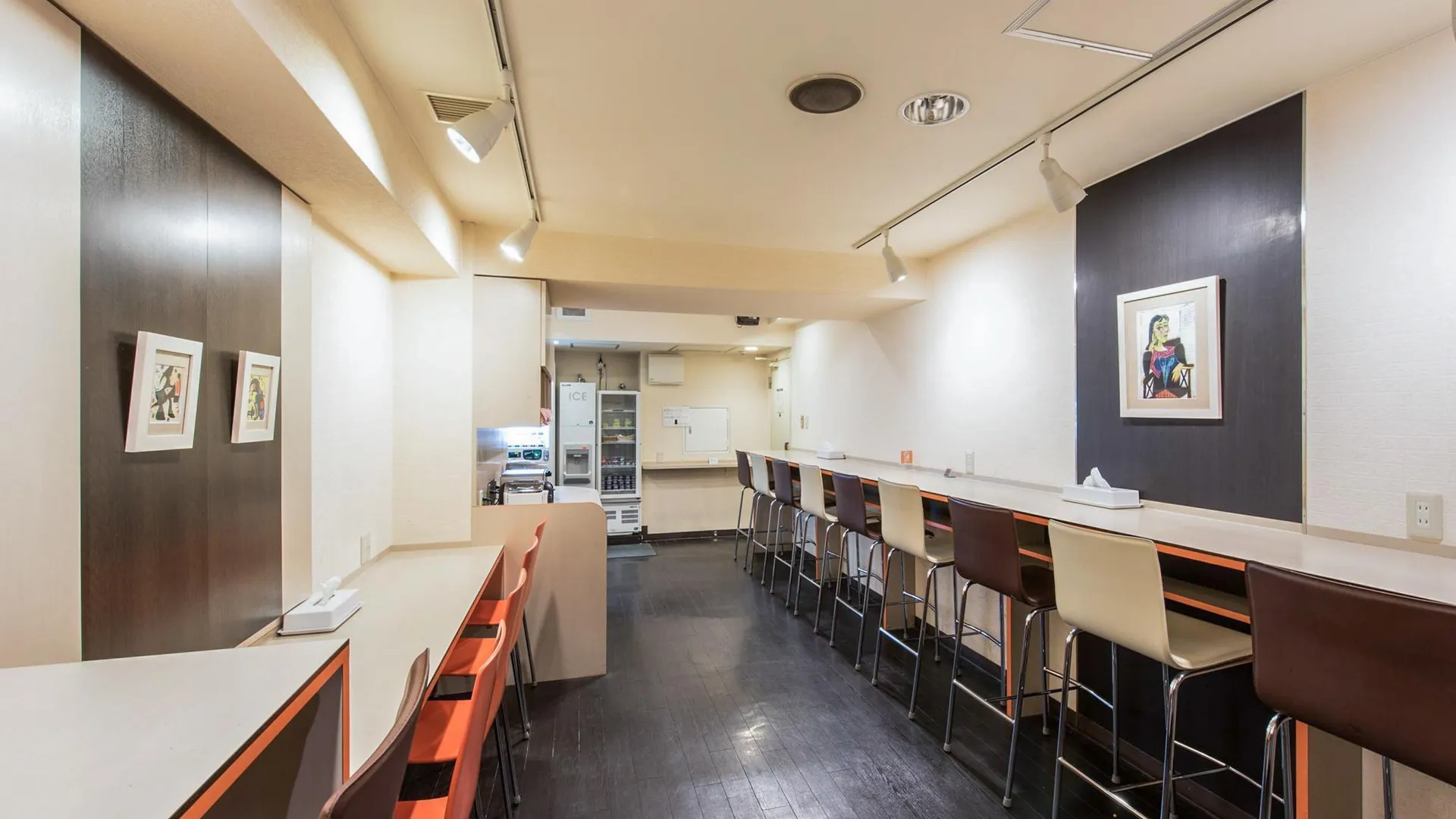 도쿄 / 동경 호텔 스타프라자 이케부쿠로 2성급 호텔 외관