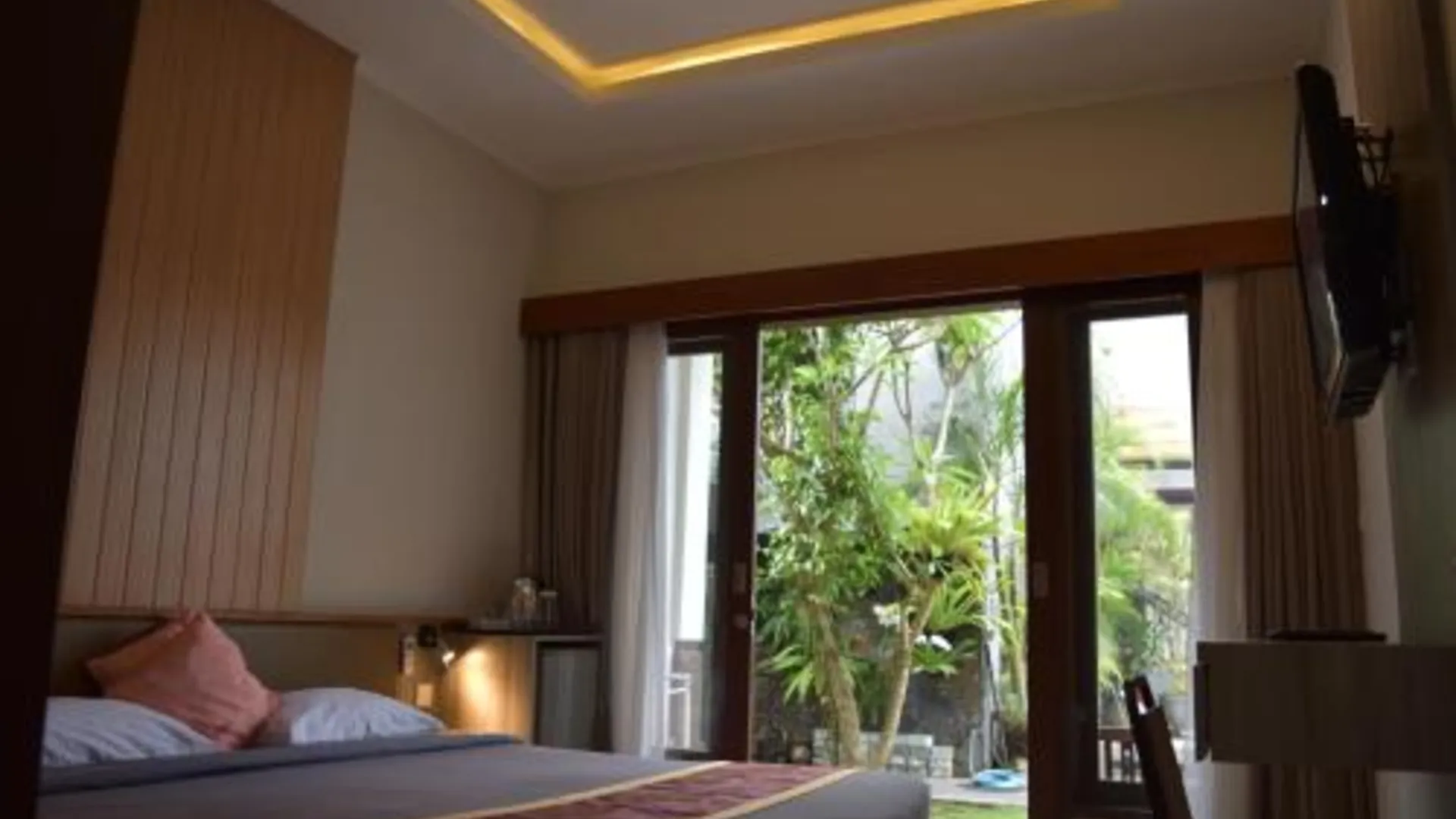 발리 다부미토 게스트하우스 2성급 호텔 스위트룸