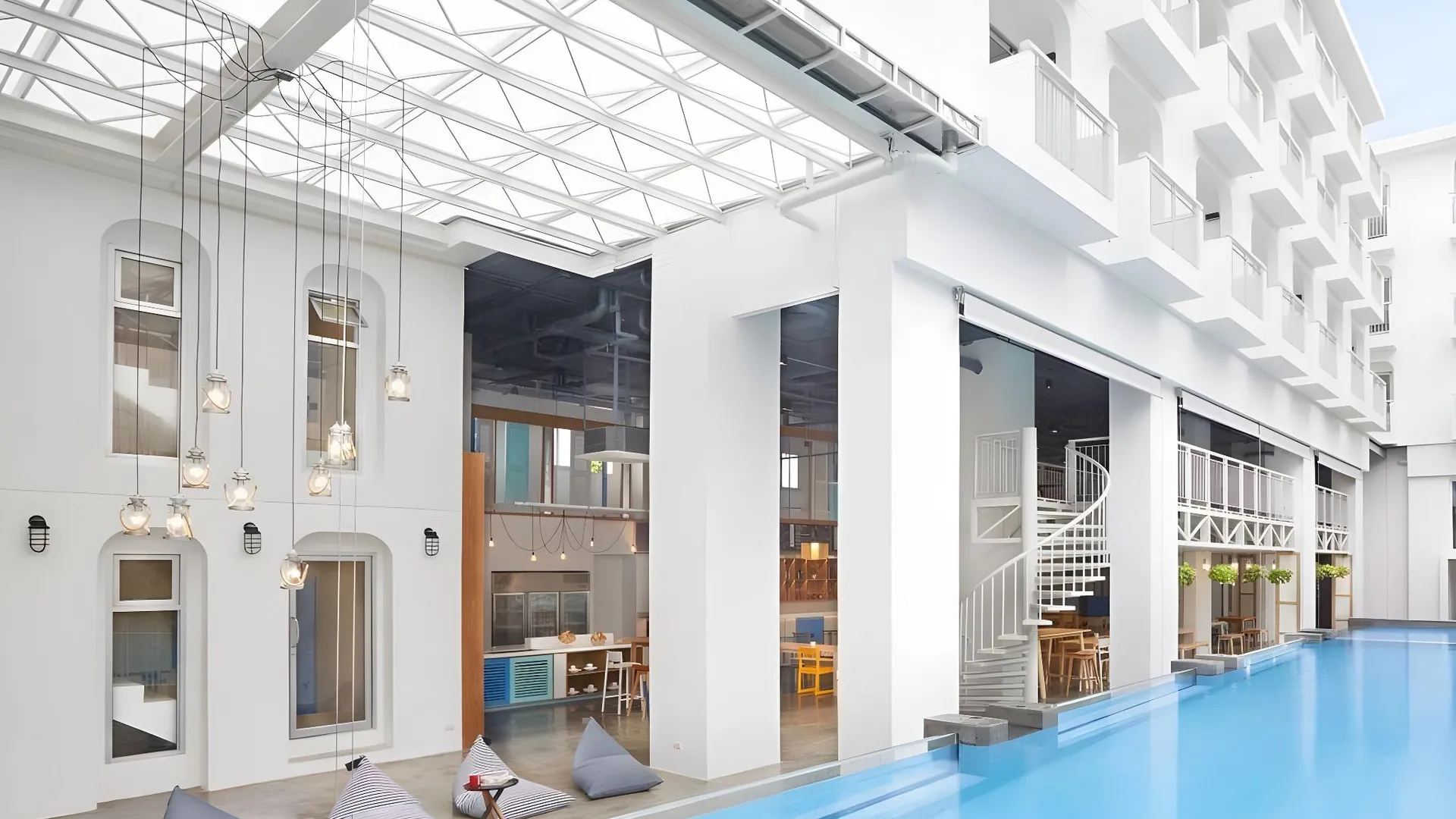 푸켓 럽디 푸켓 빠통 3성급 호텔 스위트룸