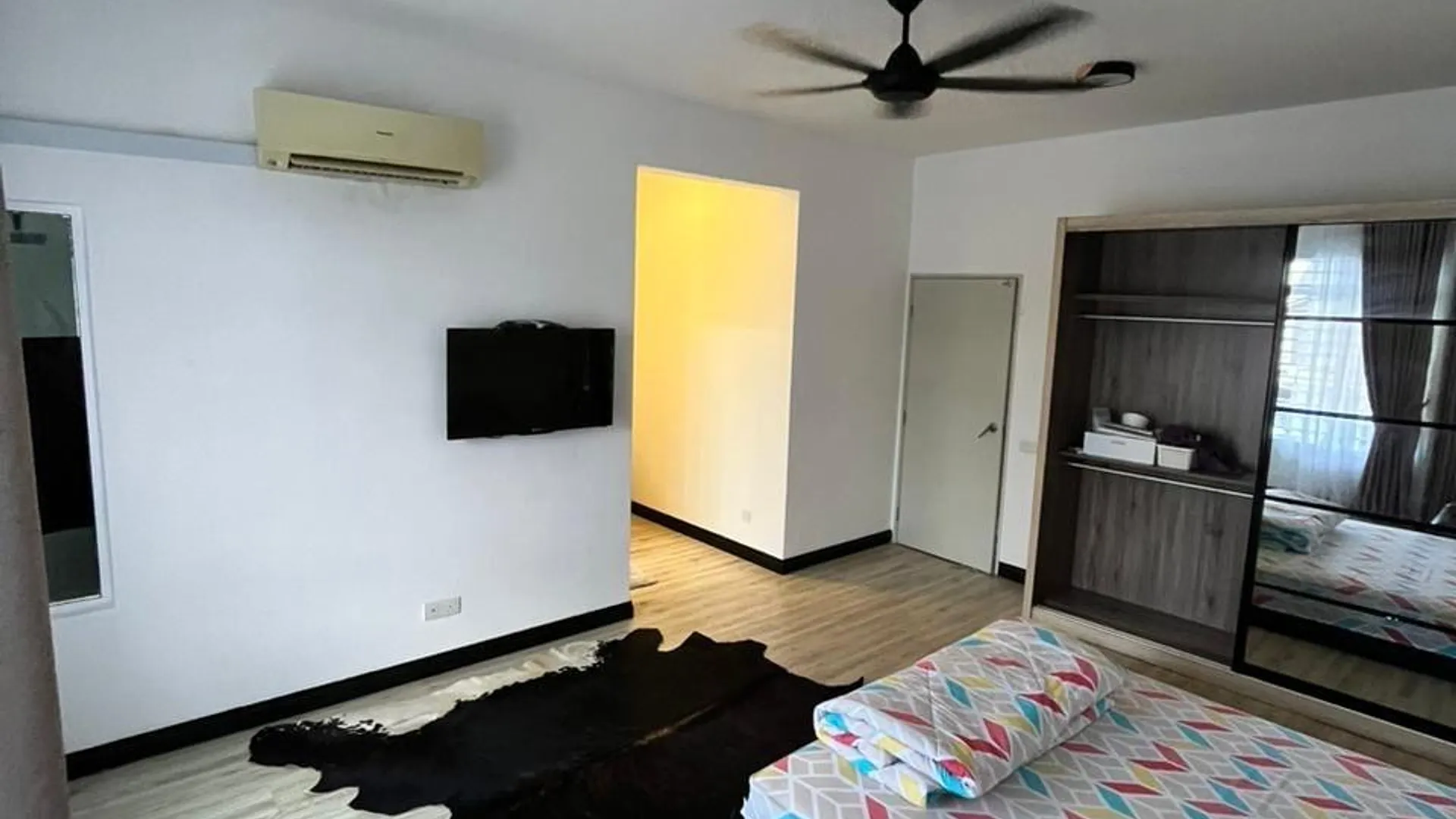 바투 아랑 바투 아랑의 프라이빗 하우스 (m², 침실 3개, 프라이빗 욕실 3개) 3성급 게스트하우스 전망