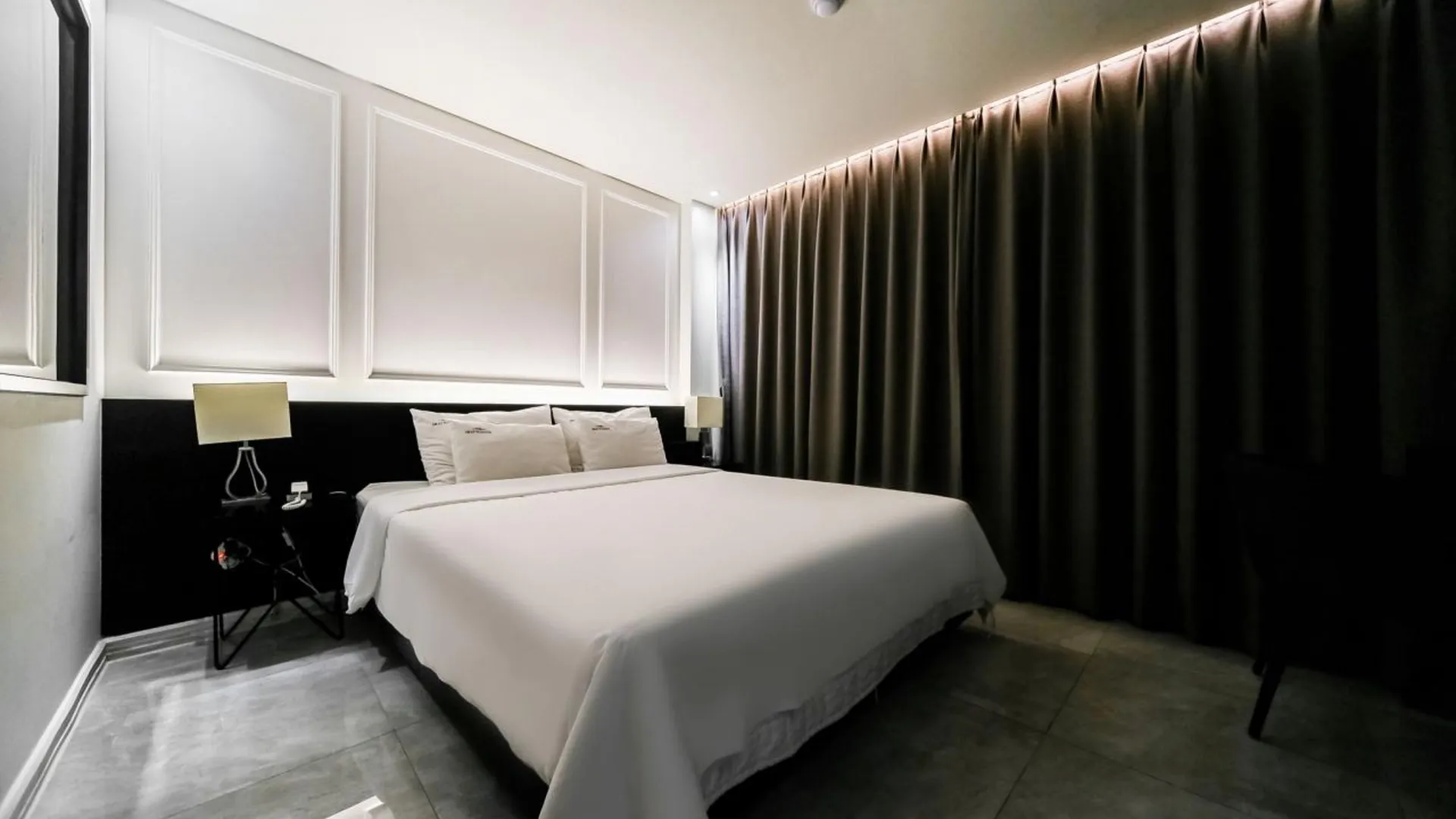 창원 창원 진해 더그레이70 호텔 스위트룸