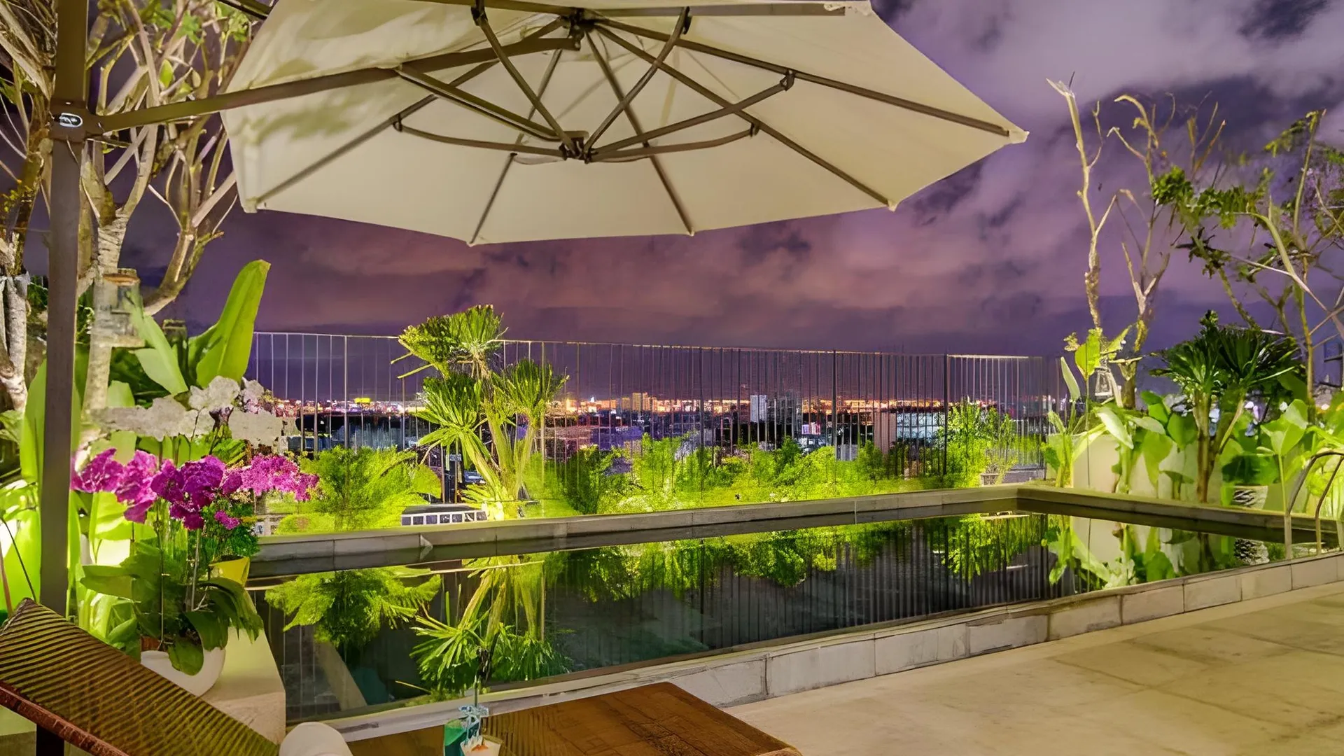 다낭 다낭 문 빌라 앤 아파트먼트 4성급 호텔 로비