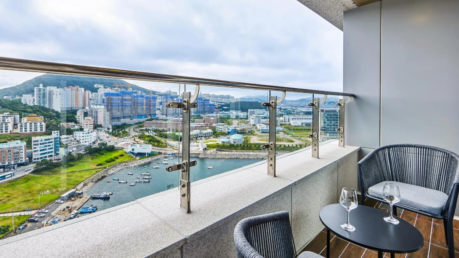 부산 시타딘 커넥트 호텔 하리 부산 4성급 호텔 수영장