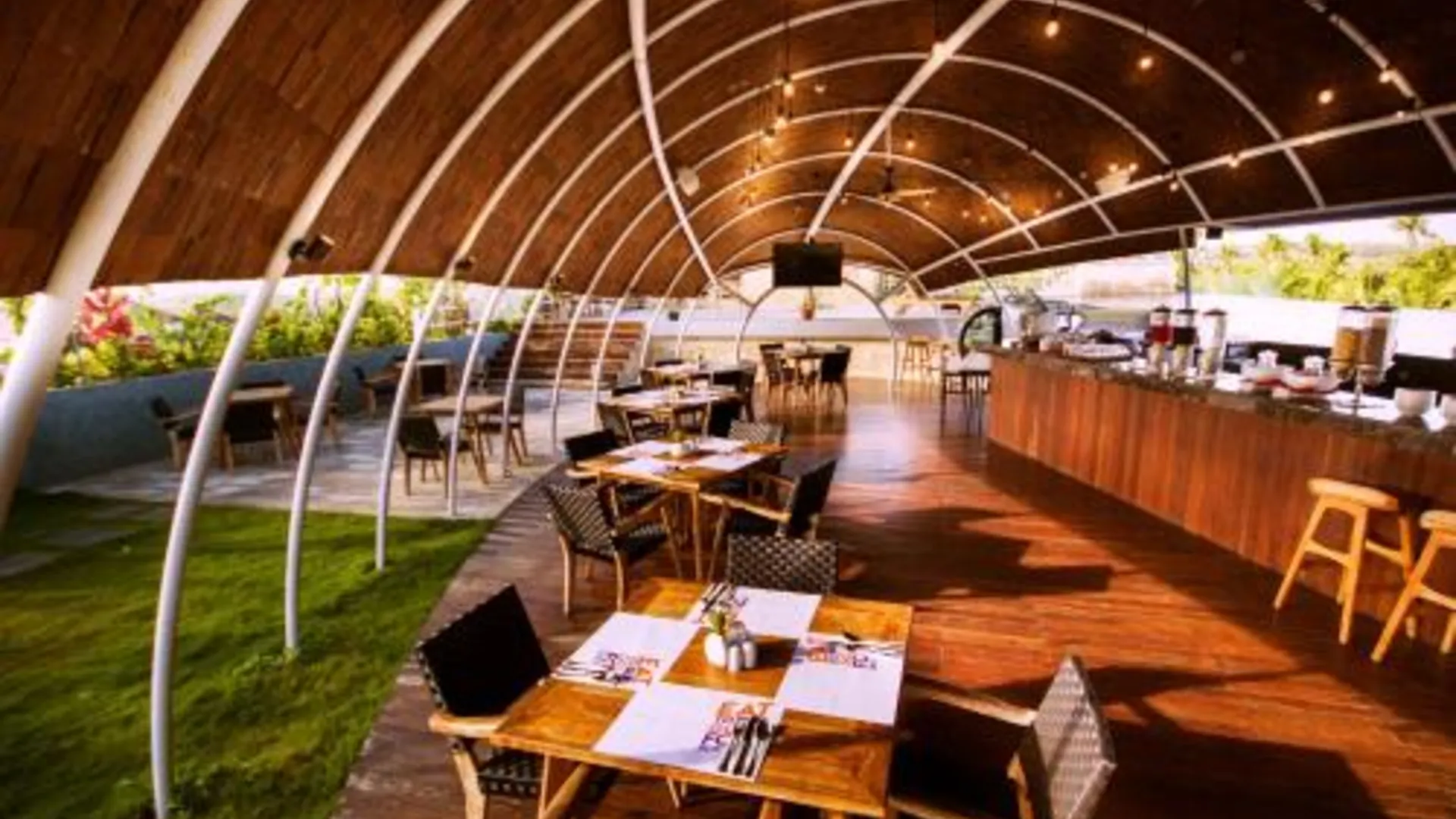 발리 폭스 호텔 짐바란 비치 발리 4성급 호텔 수영장