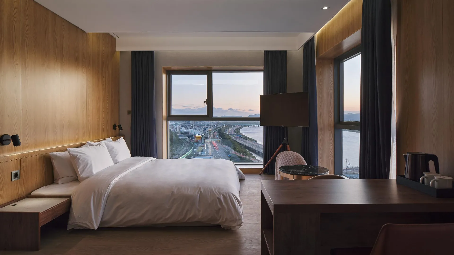 부산 호텔 티티 구포 4성급 호텔 스위트룸