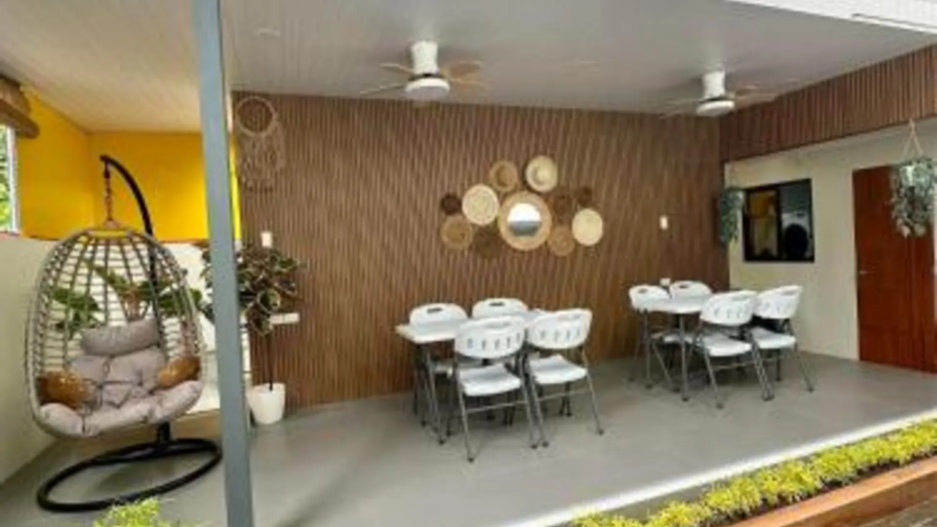 세부 Happynest Rooms in Santa Fe Bantayan Island 3성급 호텔 로비