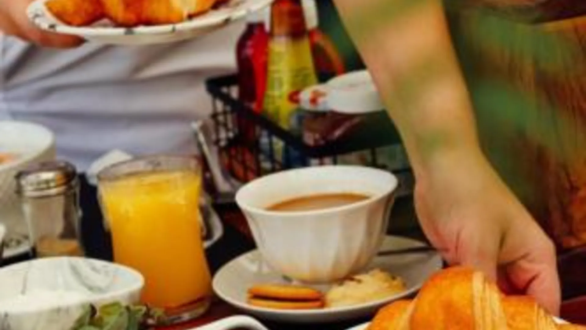 방콕 Tree​ for​ rest​ poshtel 3성급 호텔 레스토랑