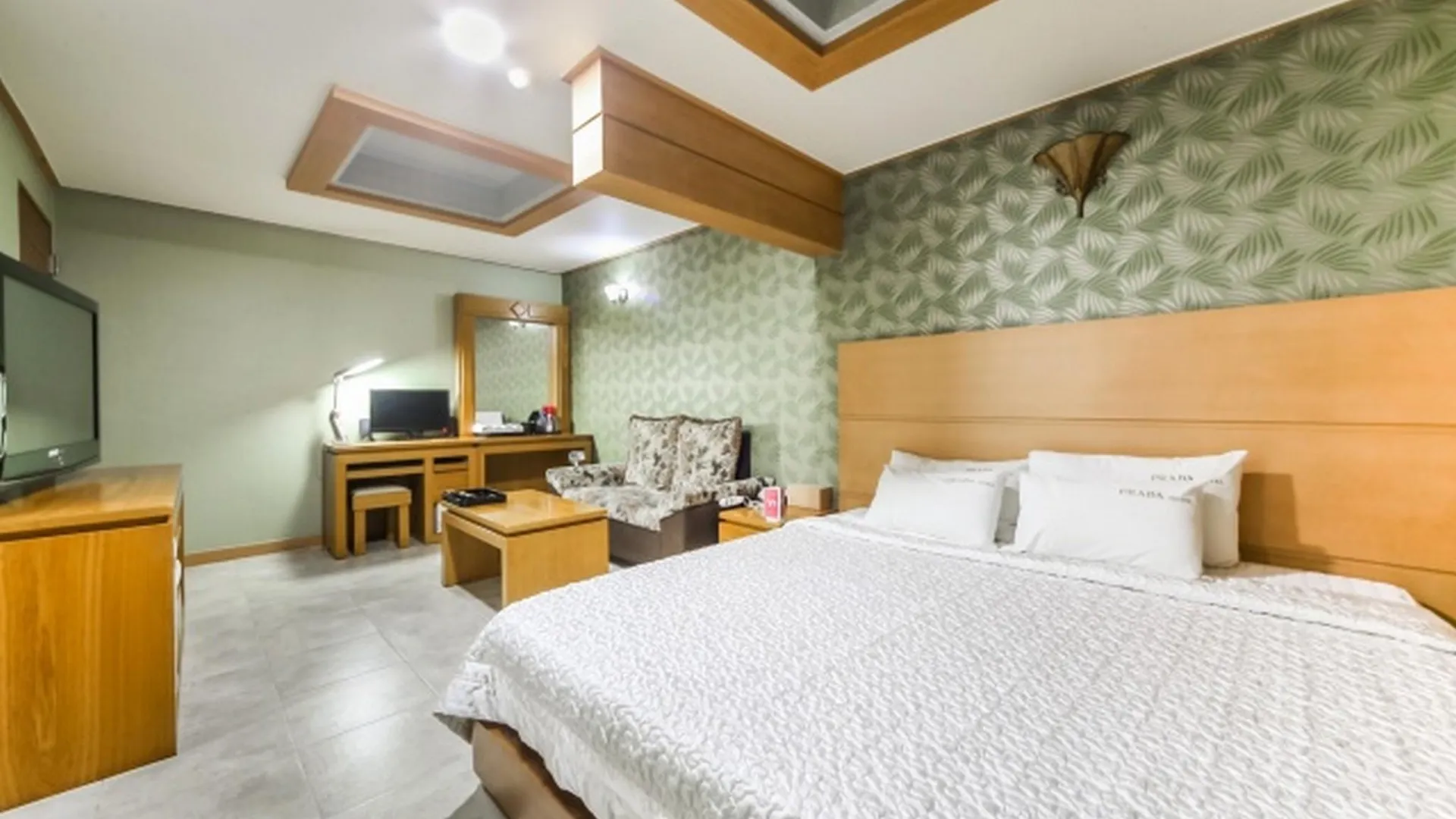 거제 거제도 장평 프라다 호텔 스위트룸