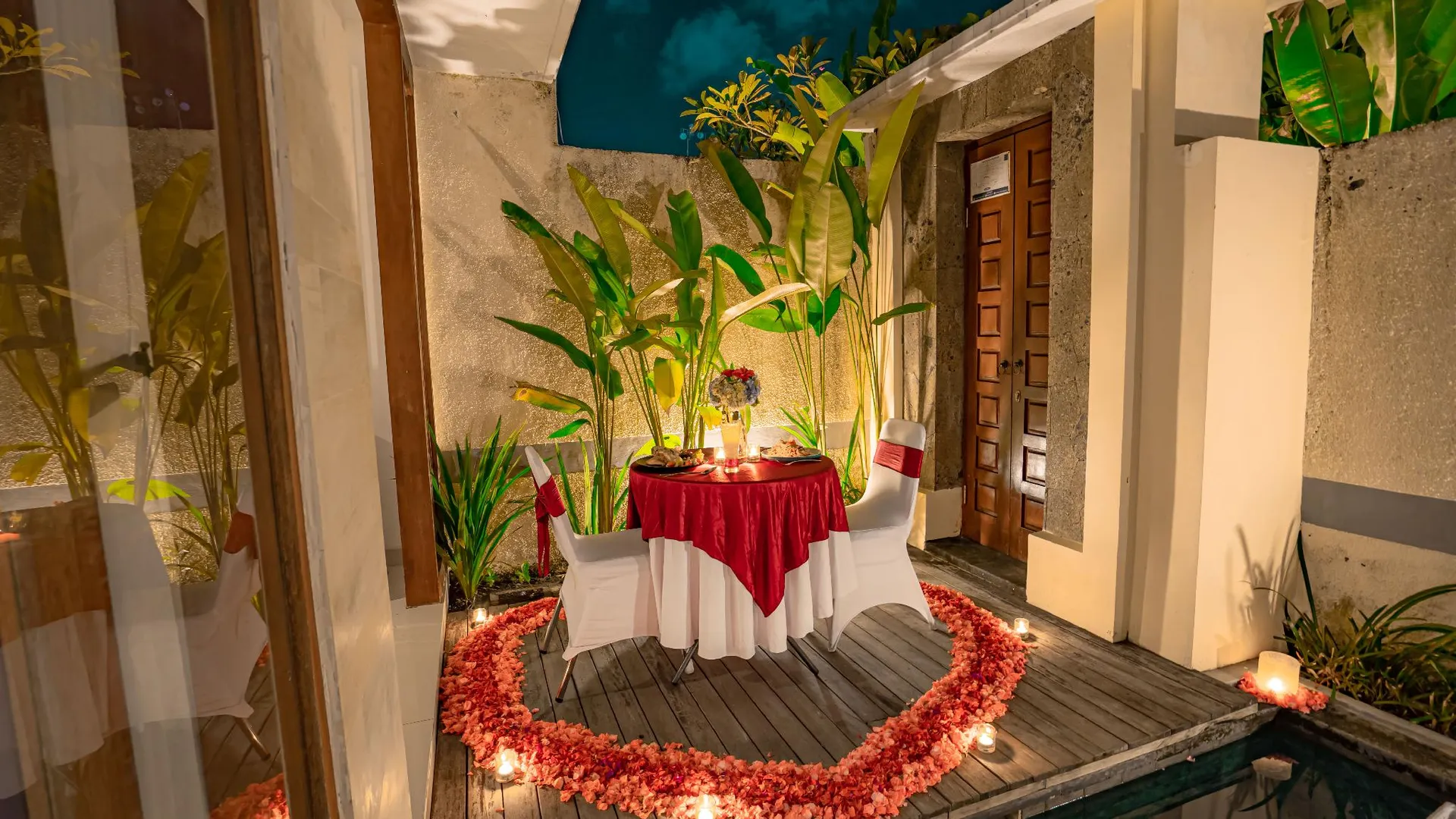 발리 더 사카예 빌라 앤 스파 4성급 호텔 외관