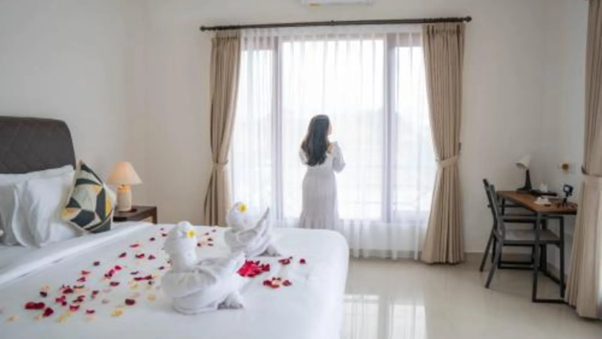 발리 Villa Akmali Seminyak Basangkasa- 2 Bedrooms 3성급 싱글룸 스위트룸