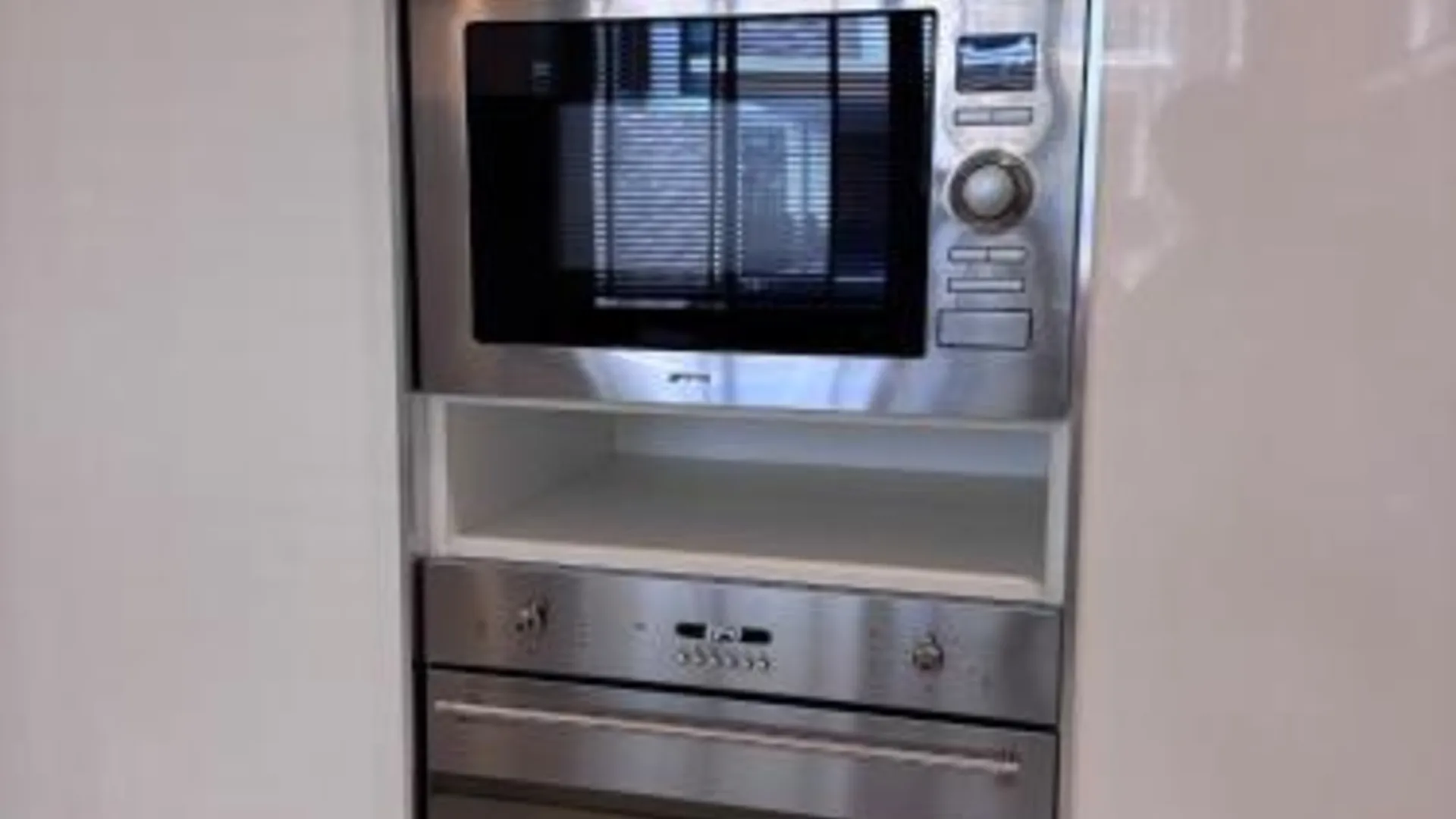 방콕 Central BKK Luxuxy Pool Villa 4BR 2성급 싱글룸 레스토랑