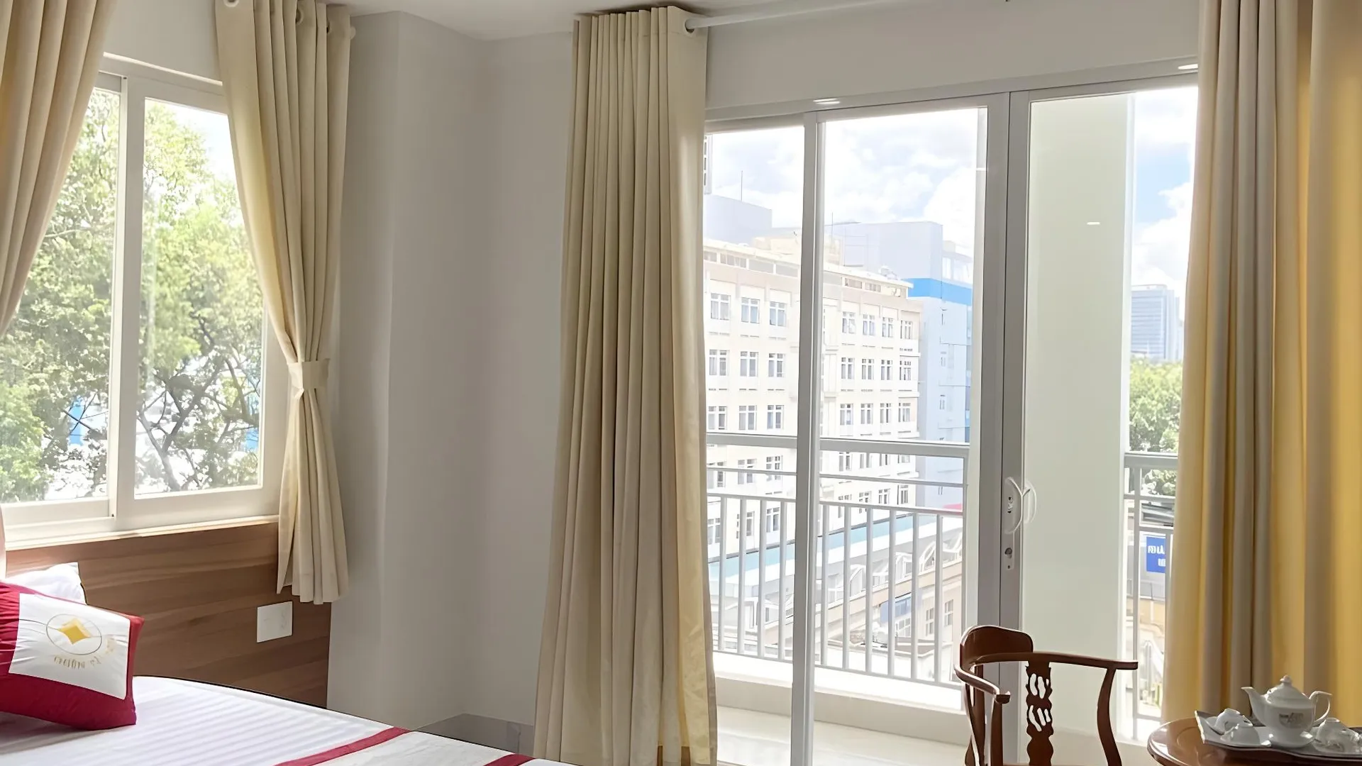 호치민 티엔 타이 호텔 3성급 호텔 스위트룸