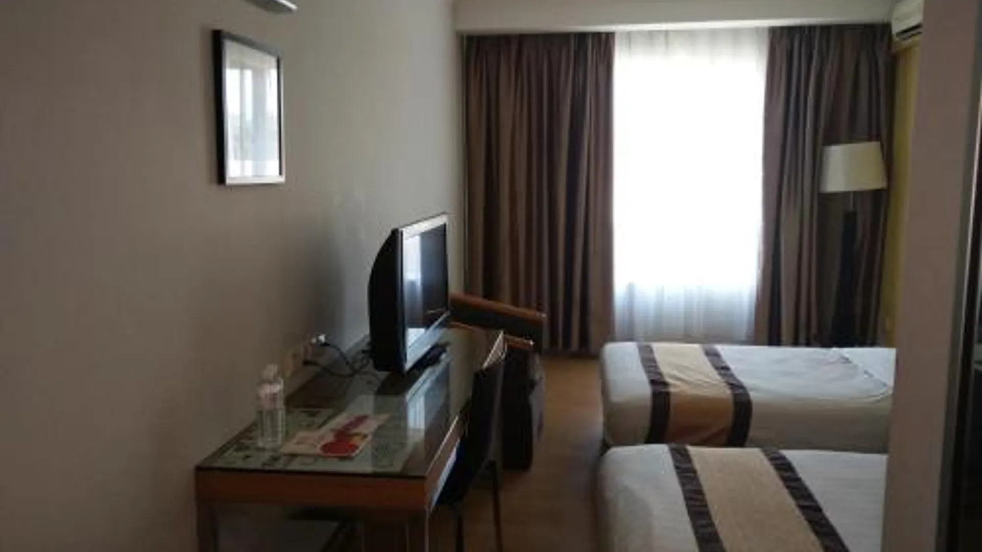 코타키나발루 탕 다이너스티 로지 투아란 2성급 호텔 스위트룸