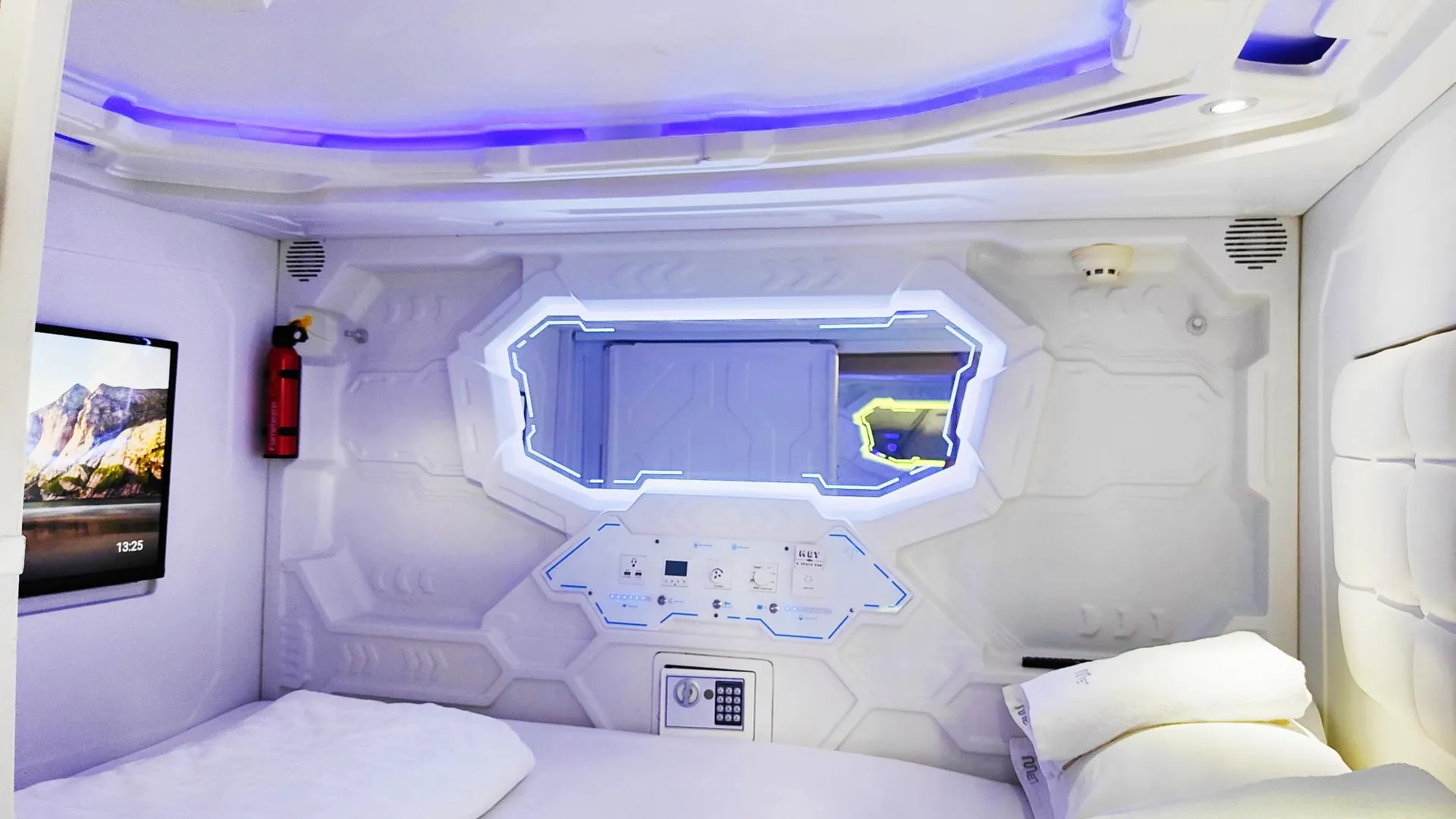 방콕 MET 어 스페이스 포드 @ 프롬퐁 1성급 호텔 객실