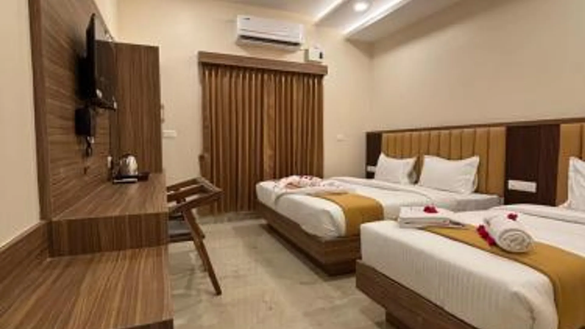 람메스와람 Hotel Saesha International 3성급 호텔 스위트룸